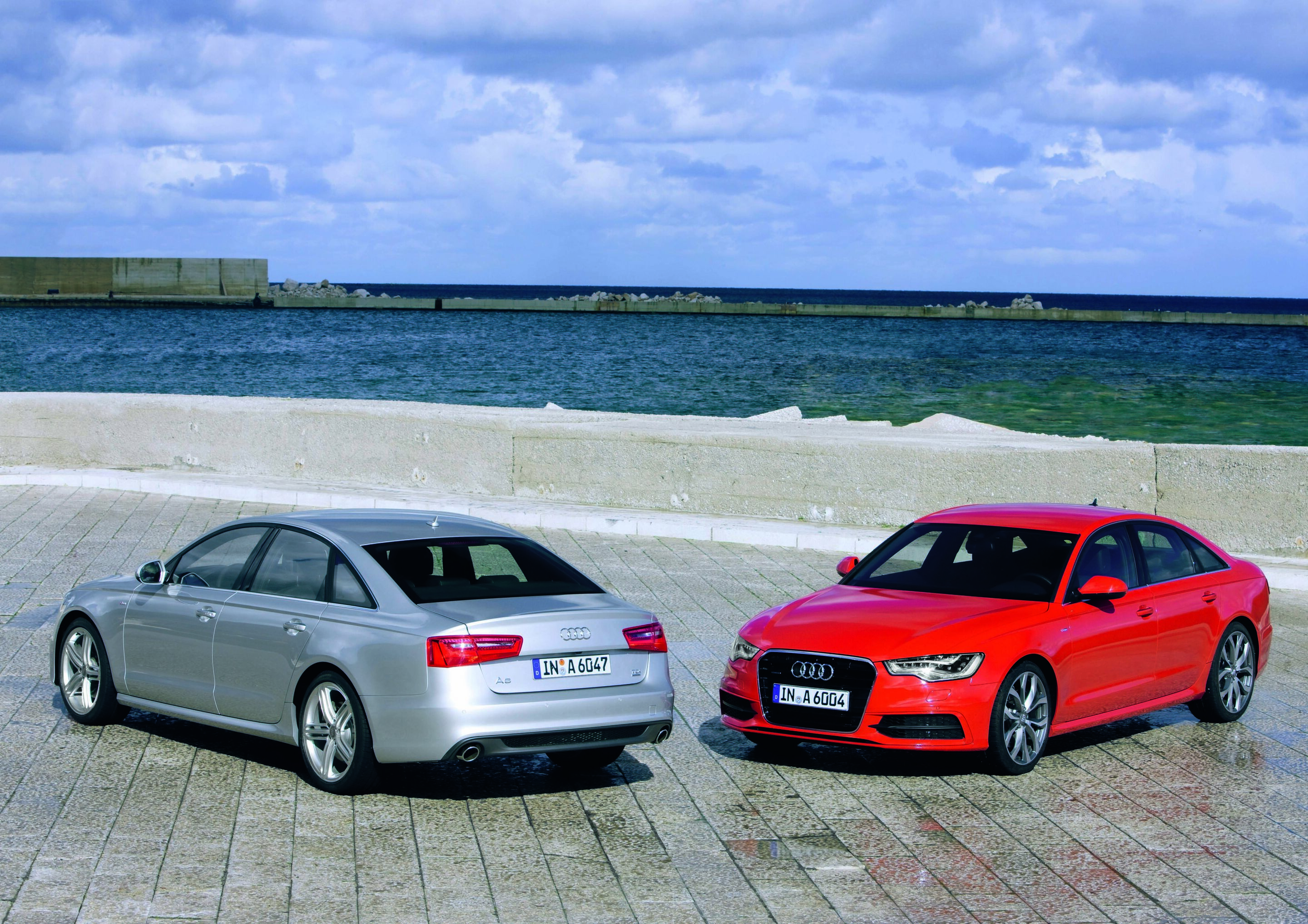 Audi A6 - Farbe: Eissilber / Misanorot