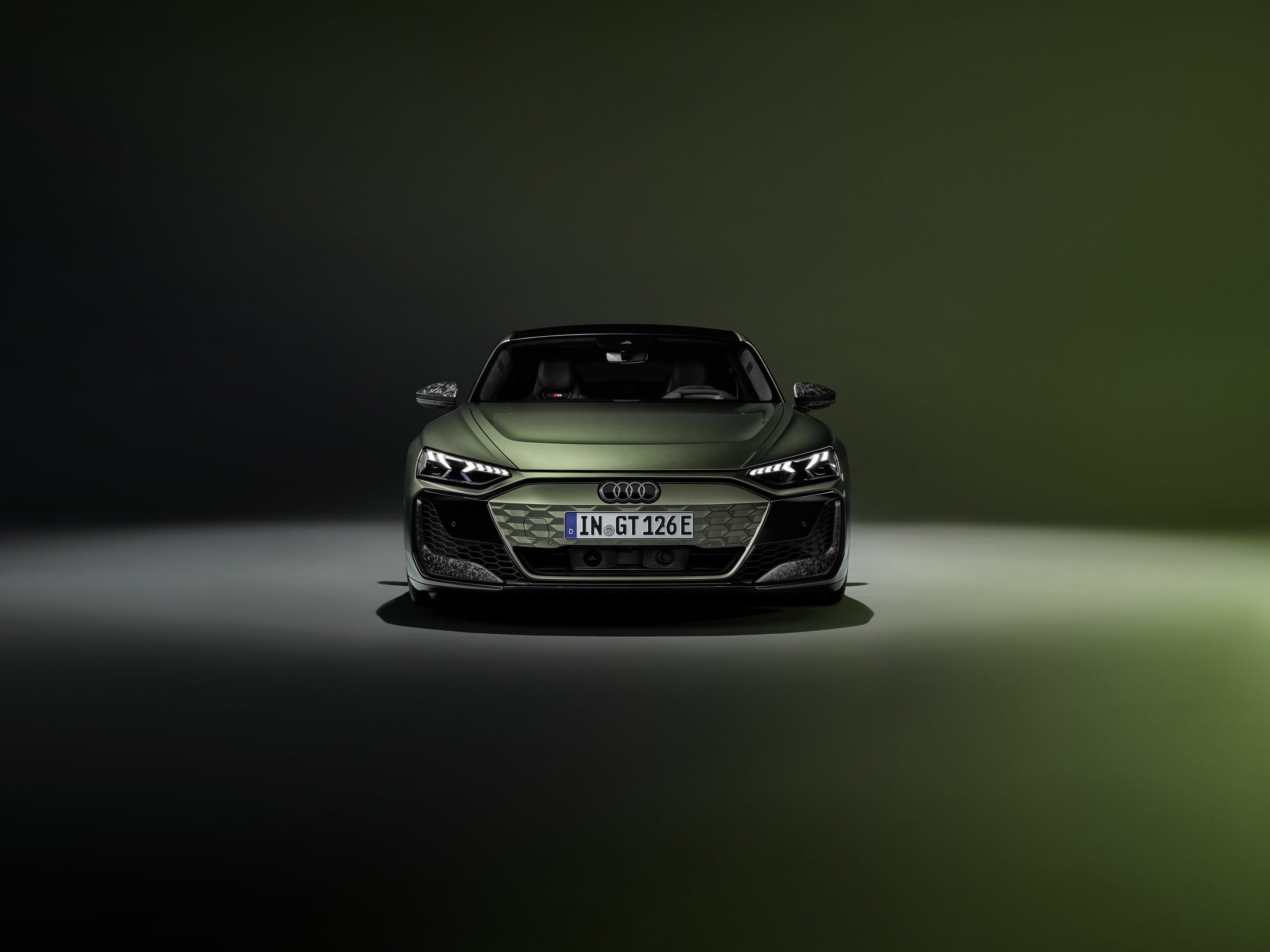 Audi RS e-tron GT performance - Static photo,
Colour: Bedford green metallic