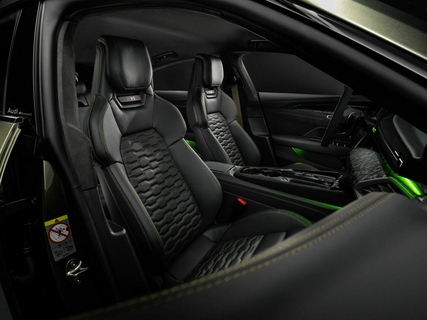 Audi RS e-tron GT performance, Interior
