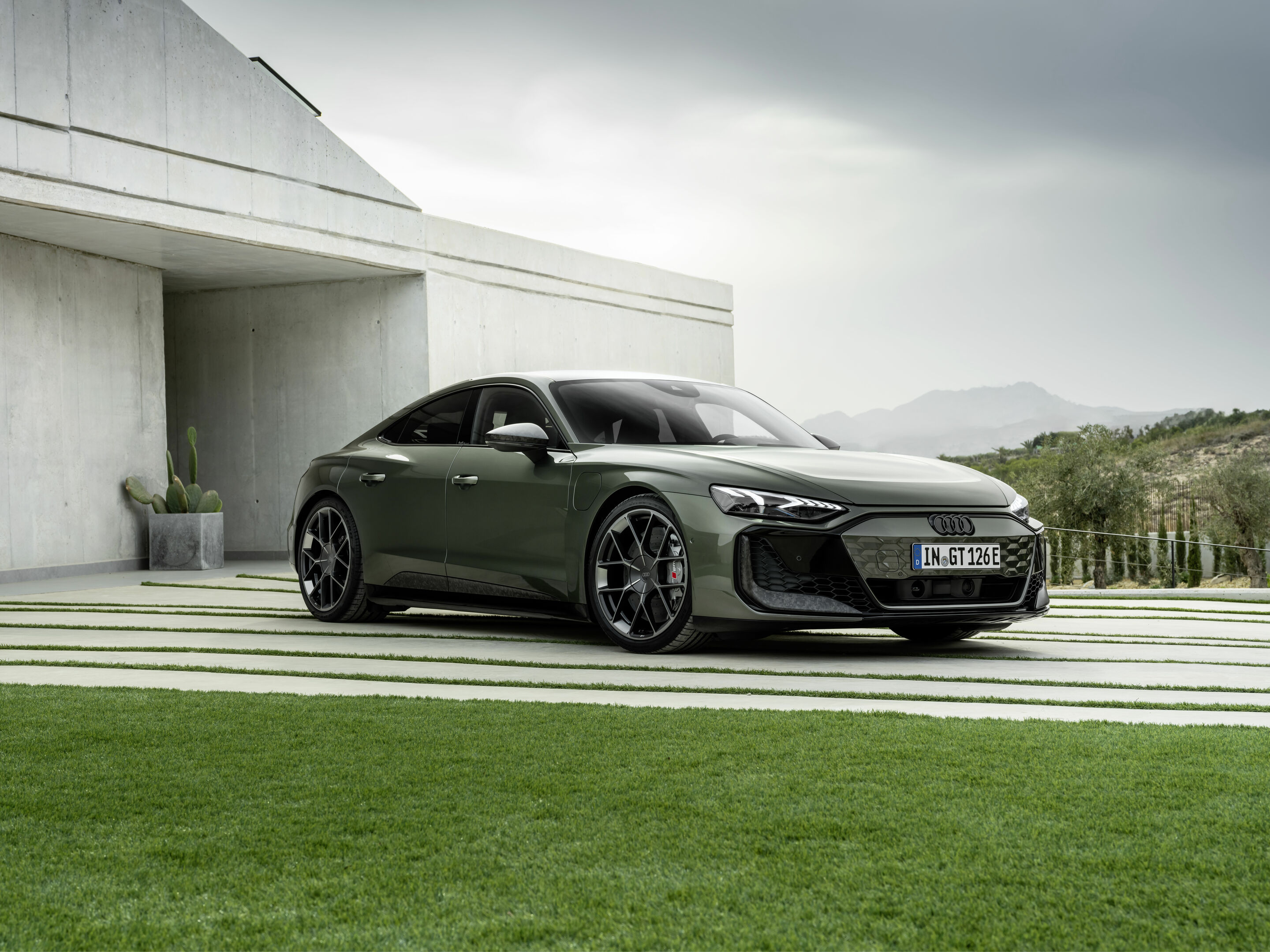 Audi RS e-tron GT performance - Standaufnahme,
Farbe: Bedfordgrün Metallic