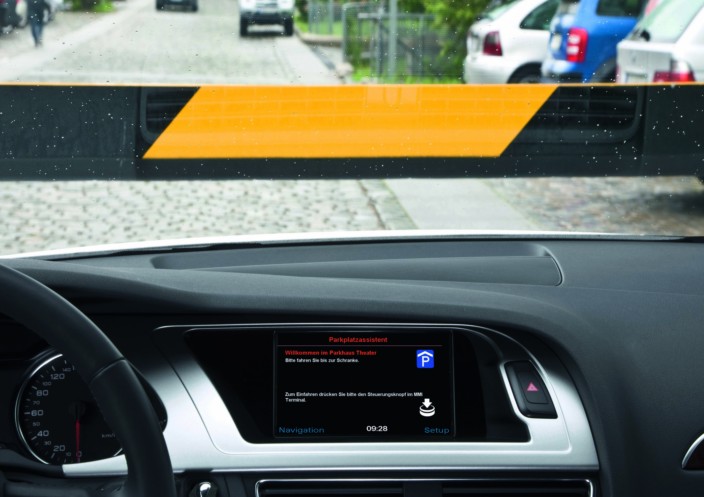Efficient urban driving – the Audi travolution project - travolution - Car park assistent