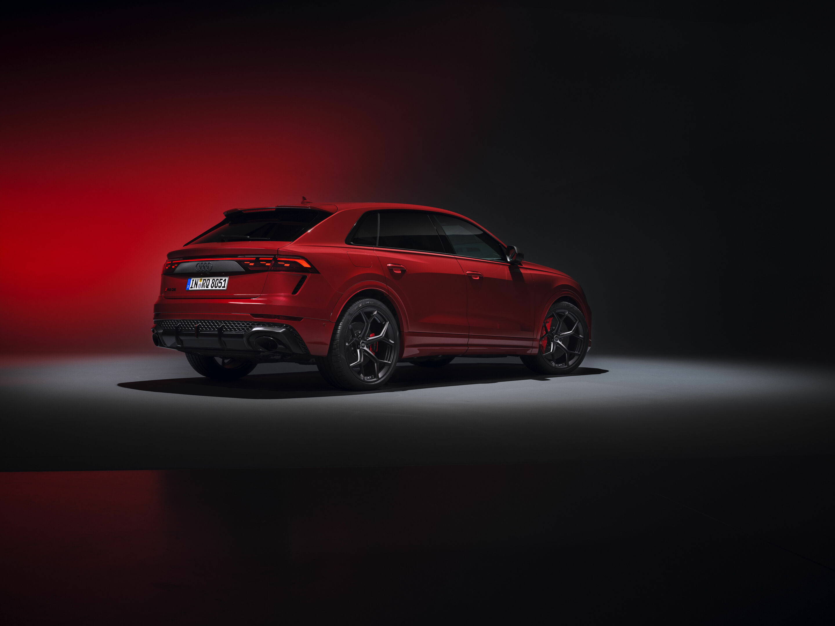 Audi RS Q8 performance - Static photo,
Colour: Chilli red metallic