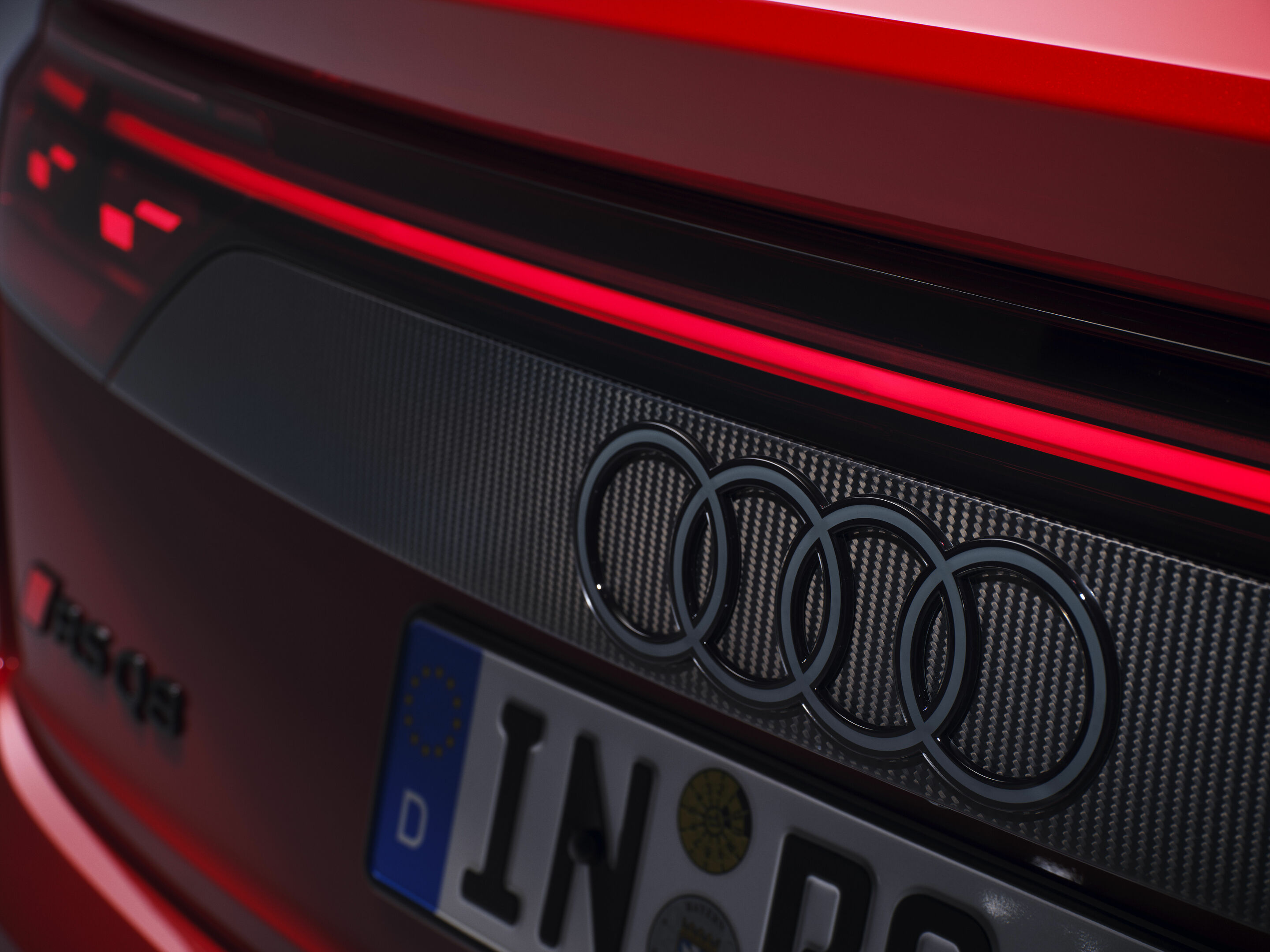 Audi RS Q8 performance - Detail,
Farbe: Chilirot Metallic