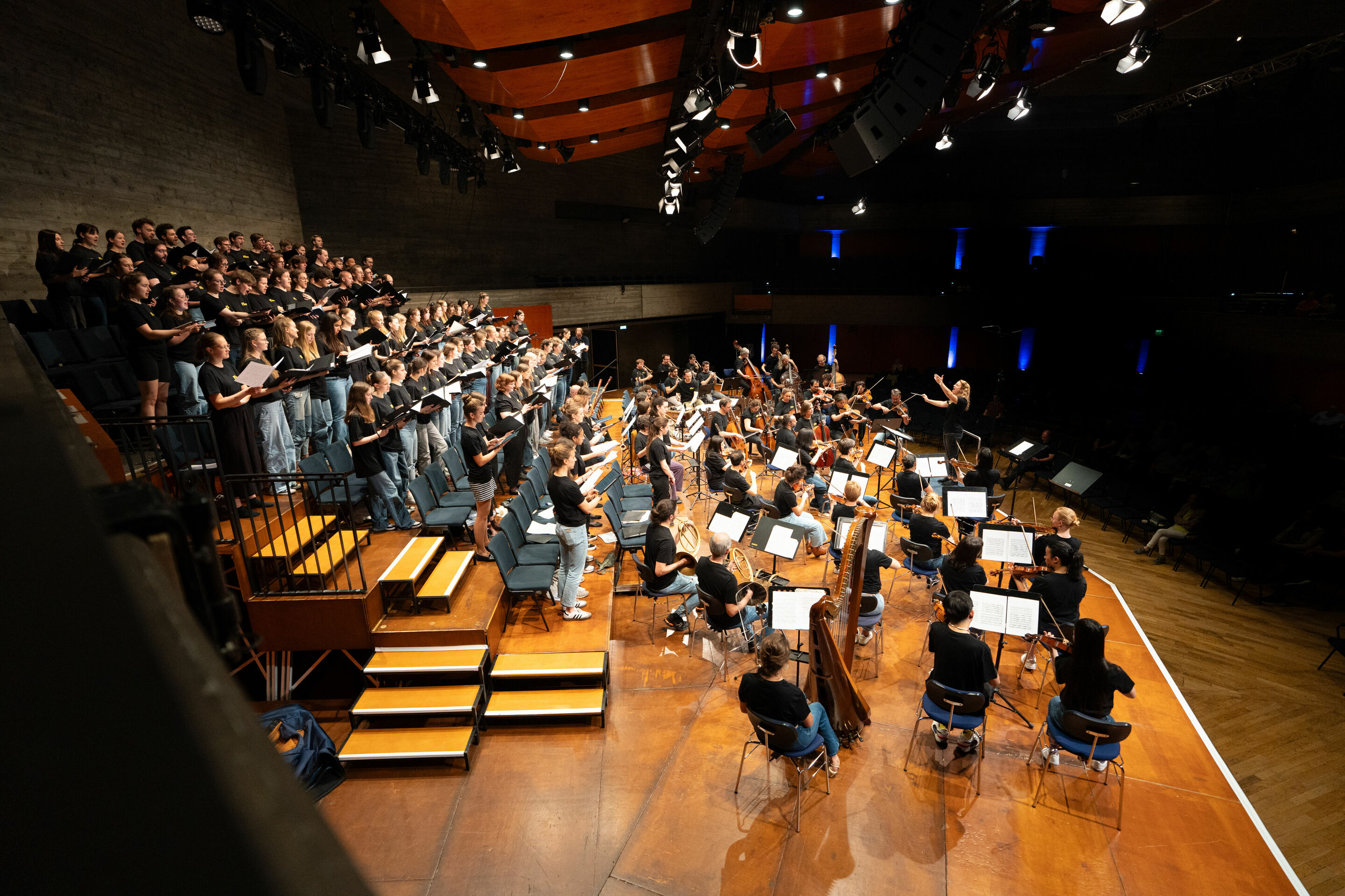 Audi Sommerkonzerte 2024 - Öffentlicher Workshop: Schüler_innen der Region und die Audi Jugendchorakademie im Festsaal Ingolstadt