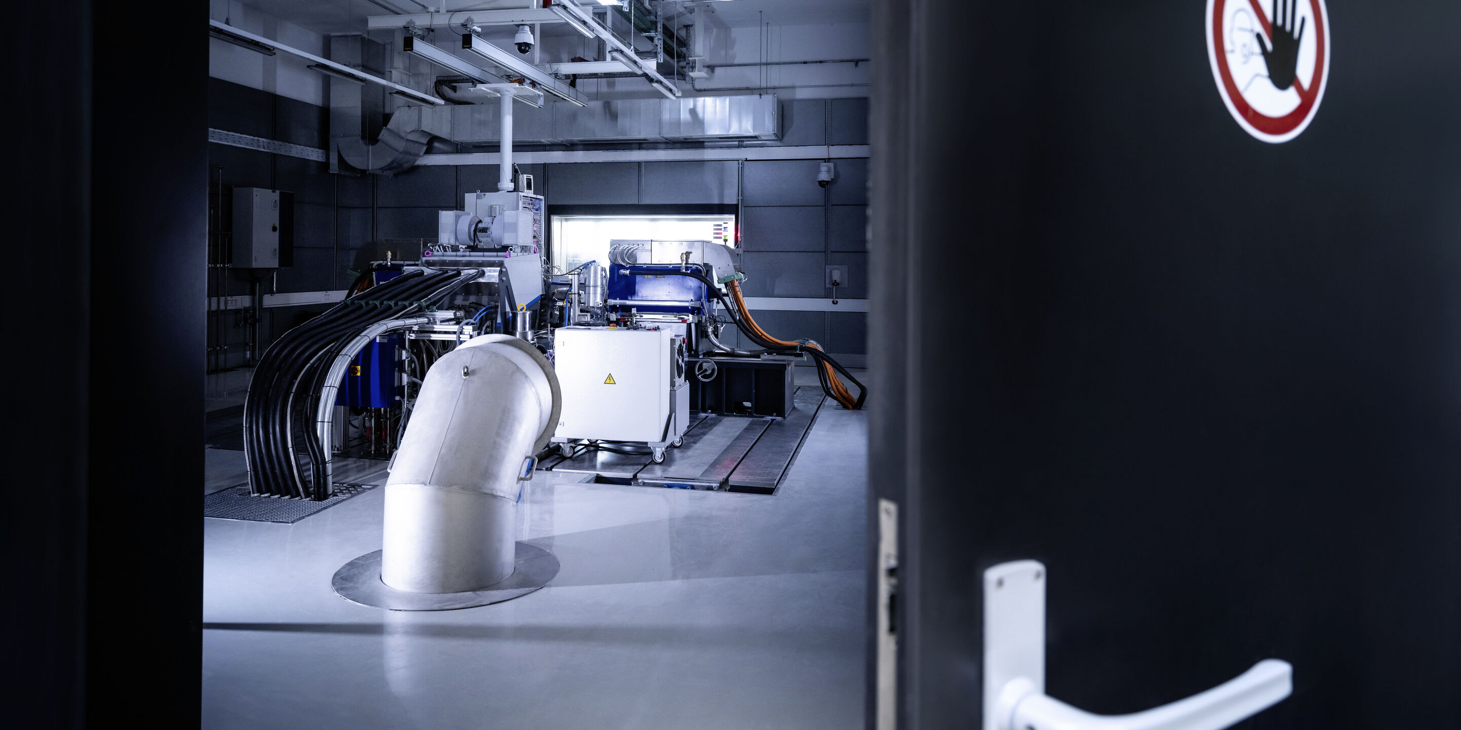 Entwicklung der Audi F1 Power Unit - Schlüsselloch-Blick in einen der Prüfstände am Standort in Neuburg