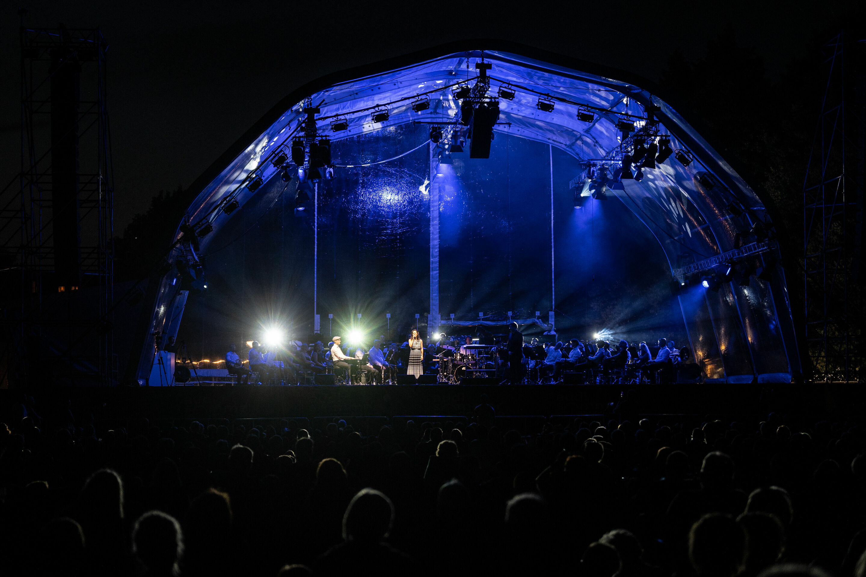 Audi Sommerkonzerte 2024 - Audi Klassik Open Air im Klenzepark: Französischer Abend mit der Audi Bläserphilharmonie