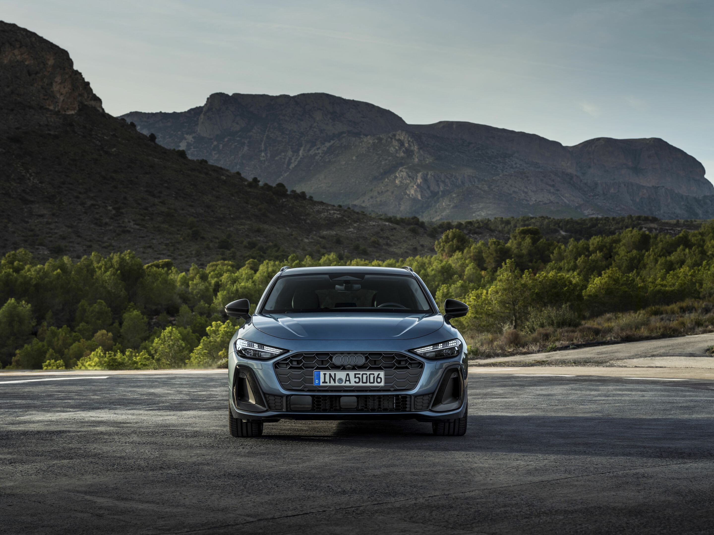 Audi A5 Avant - Standaufnahme,
Farbe: Horizontblau Metallic

Panorama-Glasdach mit schaltbarer Transparenz ist in Deutschland voraussichtlich ab dem vierten Quartal 2024 verfügbar. Über den genauen Einsatztermin informieren Sie sich bitte bei Ihrem Audi...
