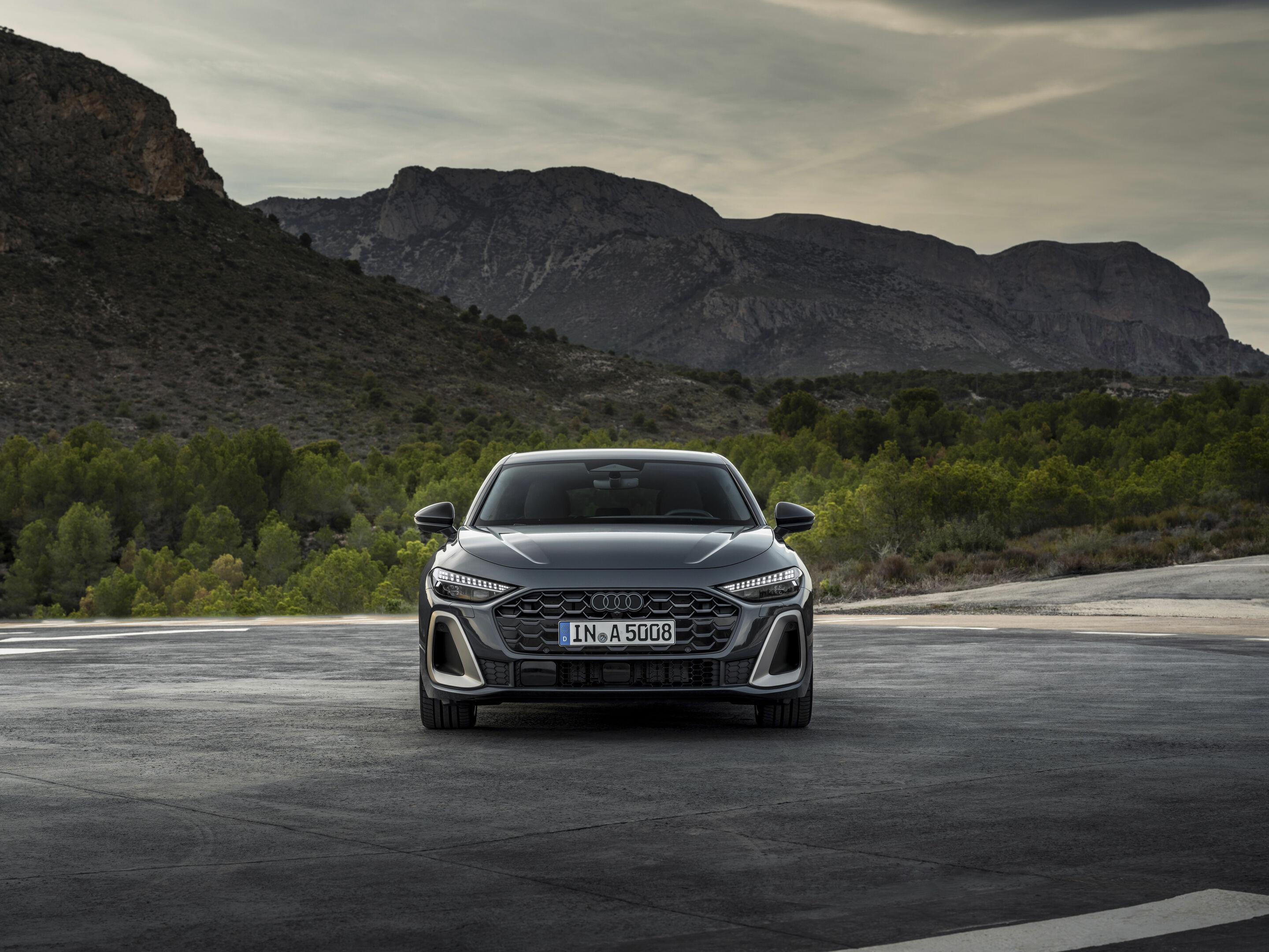 Audi A5 Limousine - Standaufnahme,
Farbe: Magnetgrau