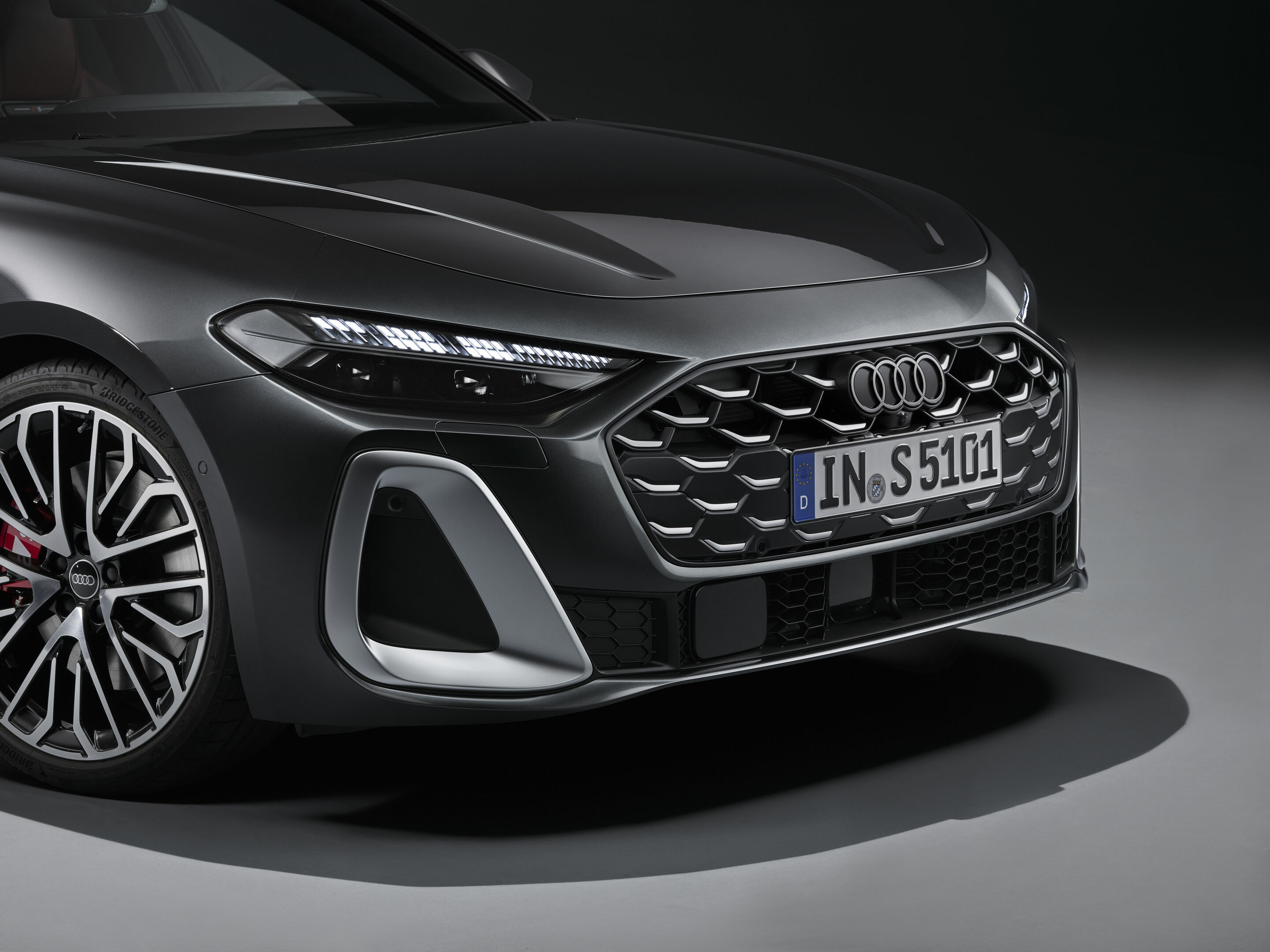 Audi S5 Avant - Detail,
Farbe: Daytonagrau Perleffekt