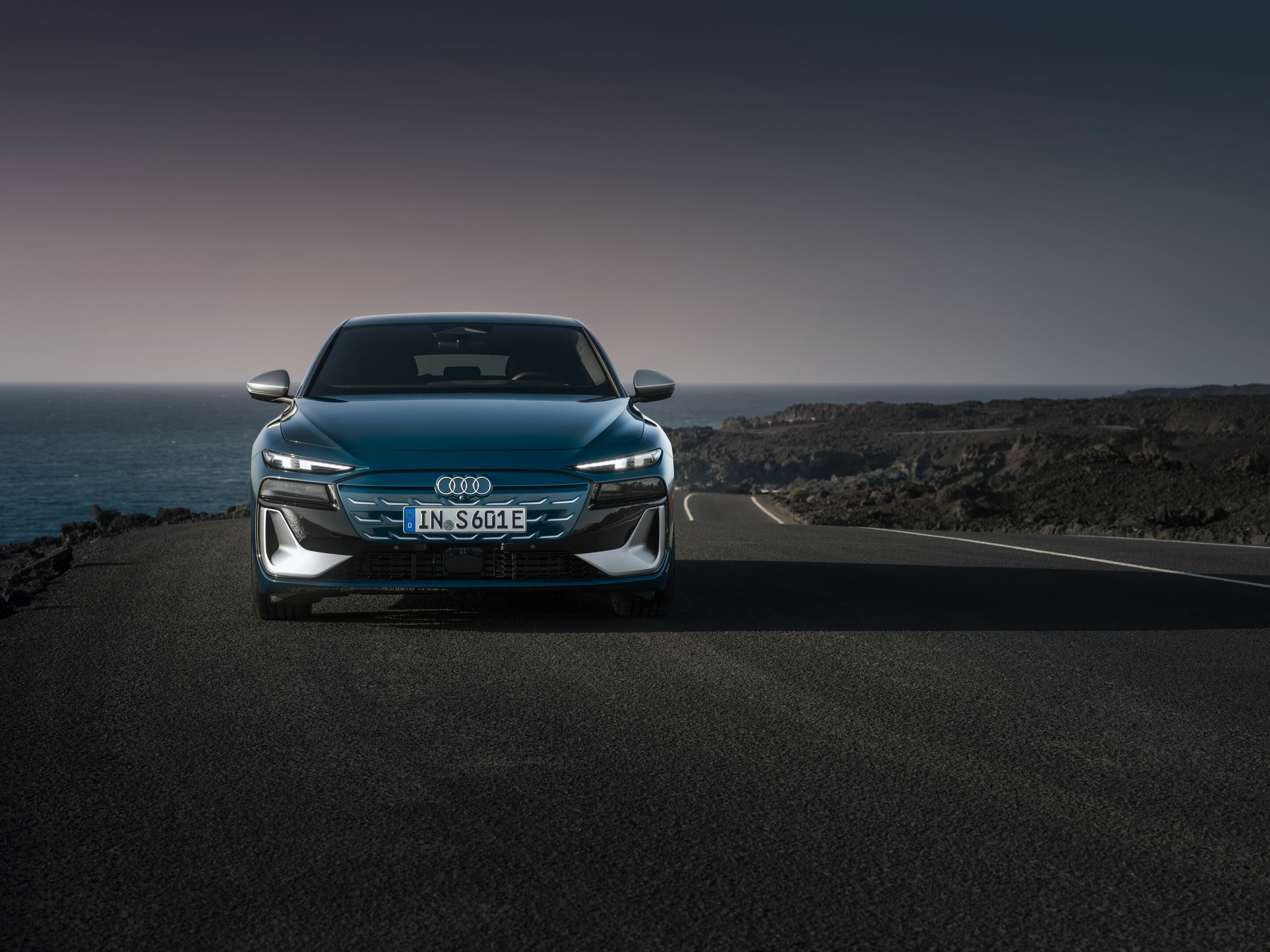 Audi S6 Sportback e-tron - Standaufnahme,
Farbe: Malpeloblau Metallic