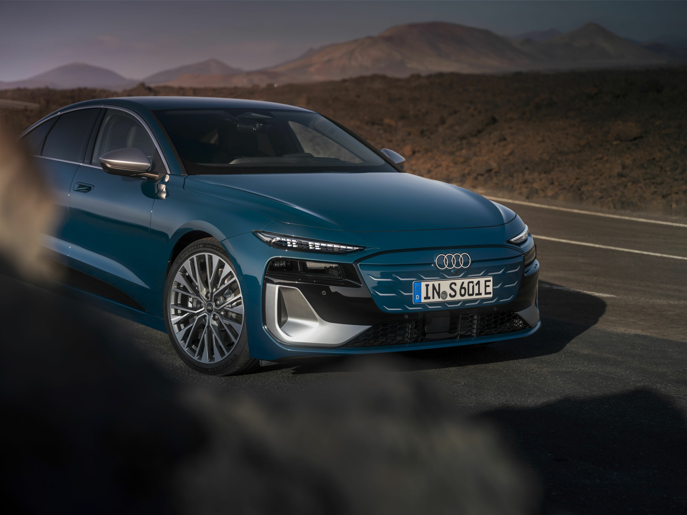 Audi S6 Sportback e-tron - Standaufnahme,
Farbe: Malpeloblau Metallic