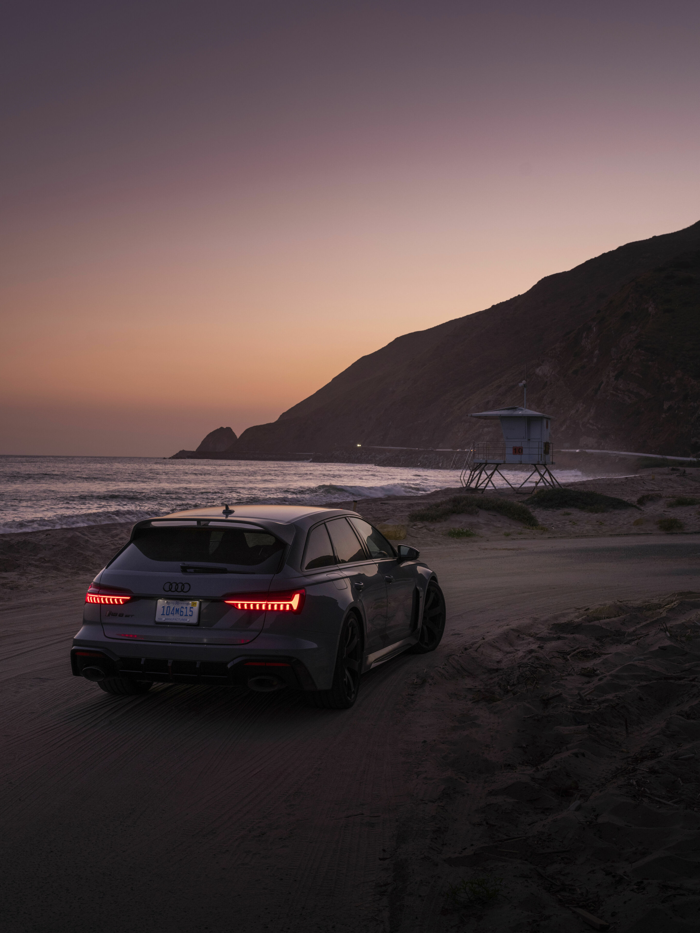 Audi RS 6 Avant GT in Kalifornien - Standaufnahme,
Farbe: Nardograu