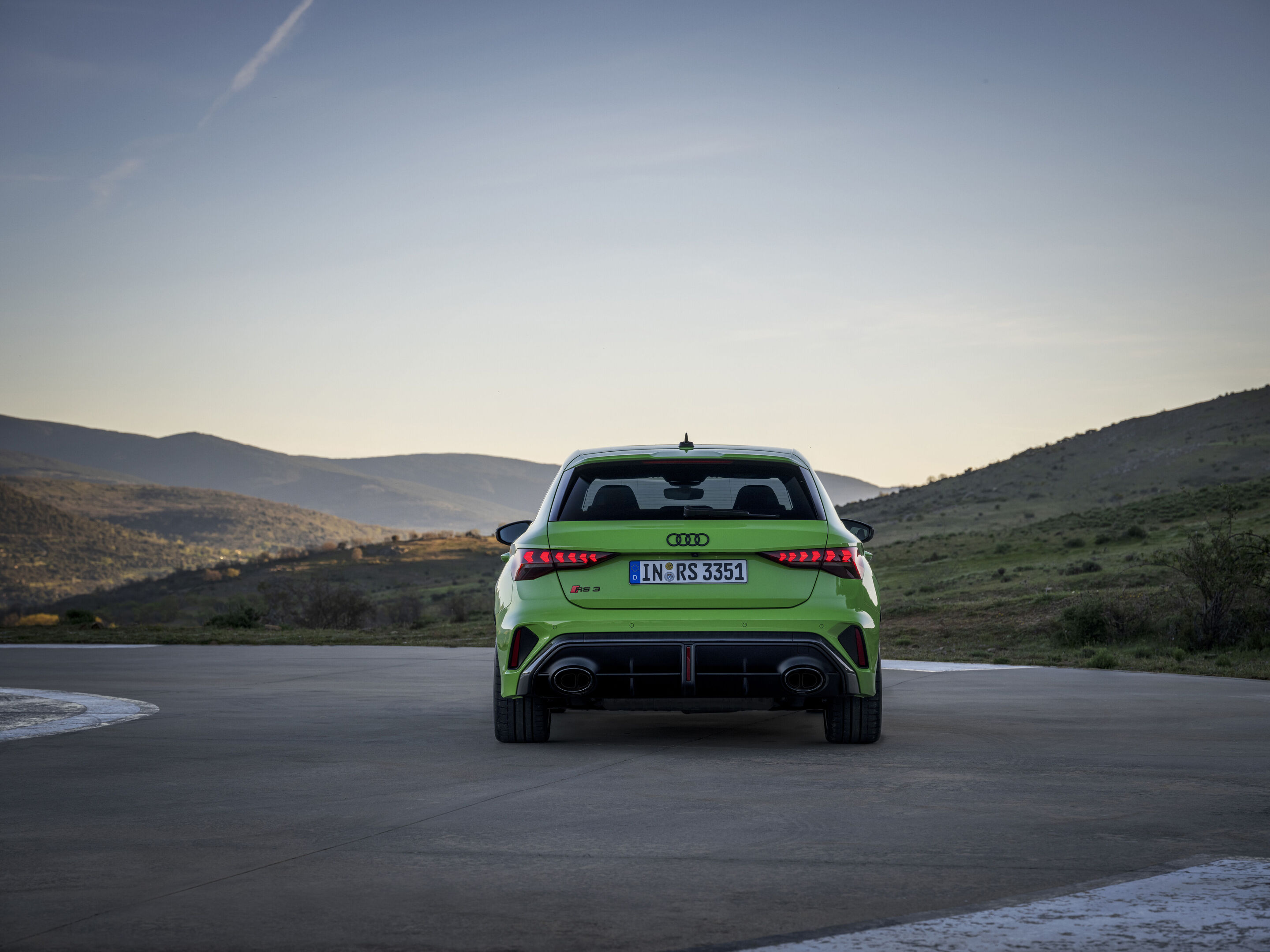 Audi RS 3 Sportback - Standaufnahme,
Farbe: Kyalamigrün