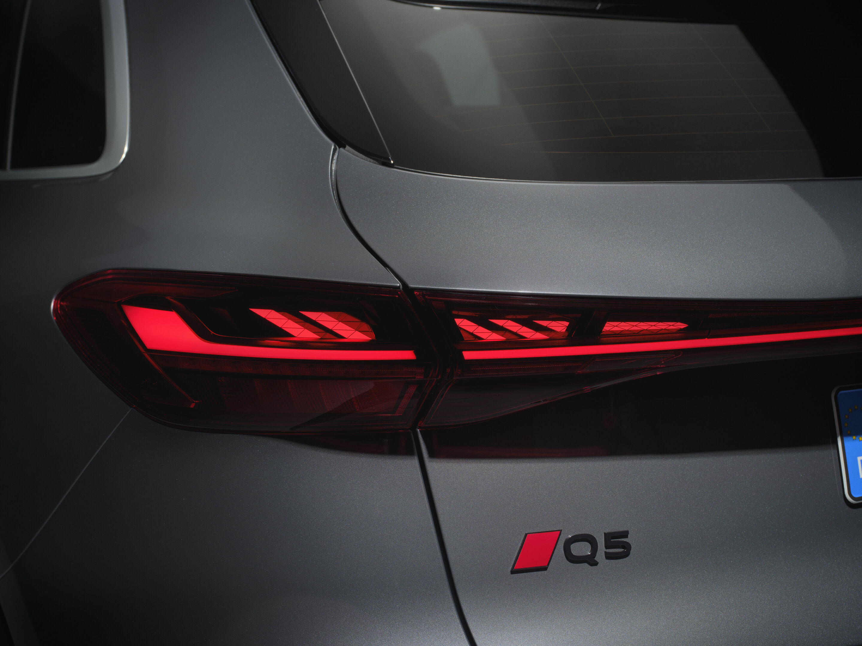 Audi Q5 SUV - Detail,
Farbe: Tamboragrau Metallic