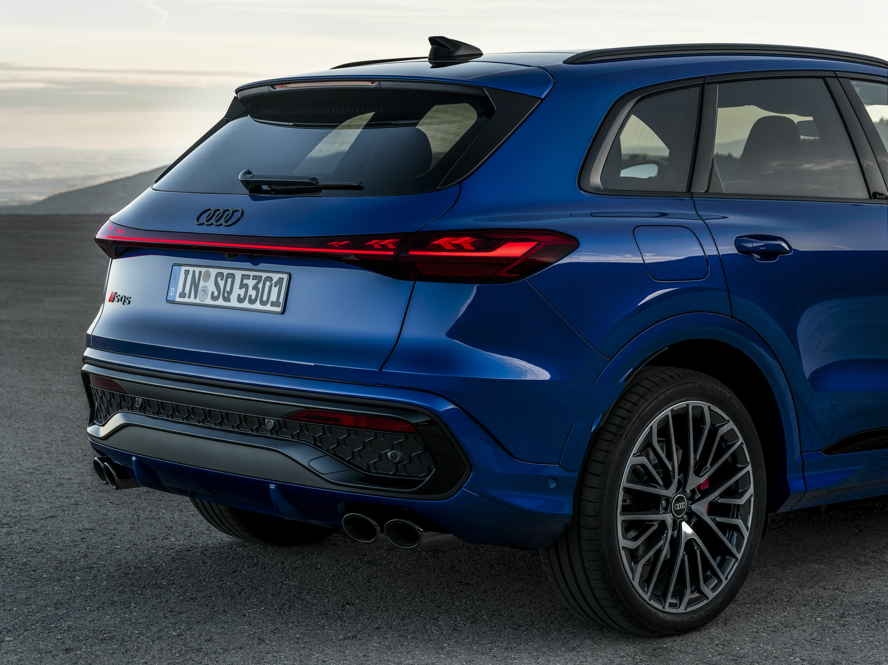 Audi SQ5 TFSI - Detail, 
Farbe: Ultrablau Metallic