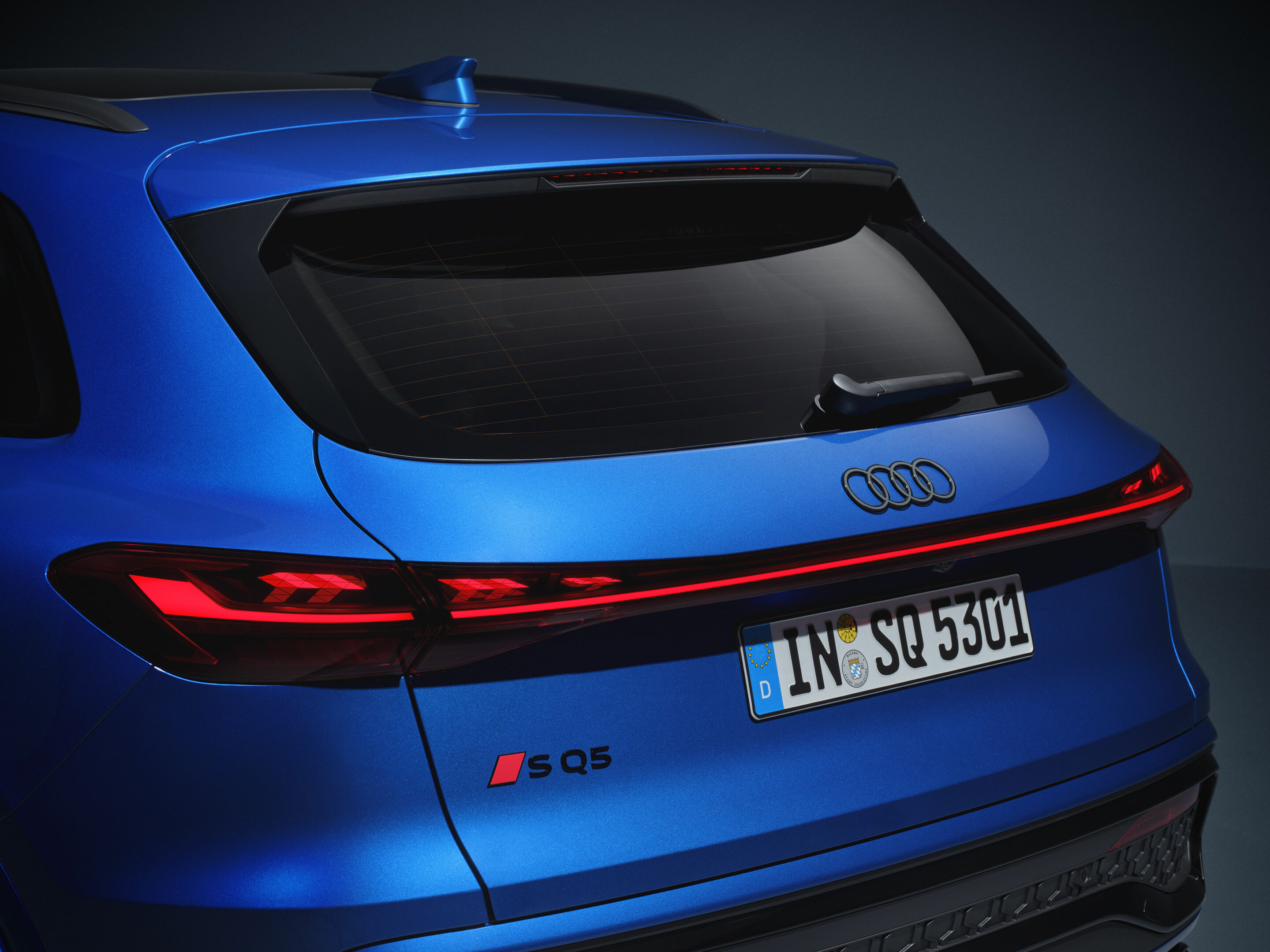 Audi SQ5 TFSI - Detail, 
Colour: Ultra blue metallic