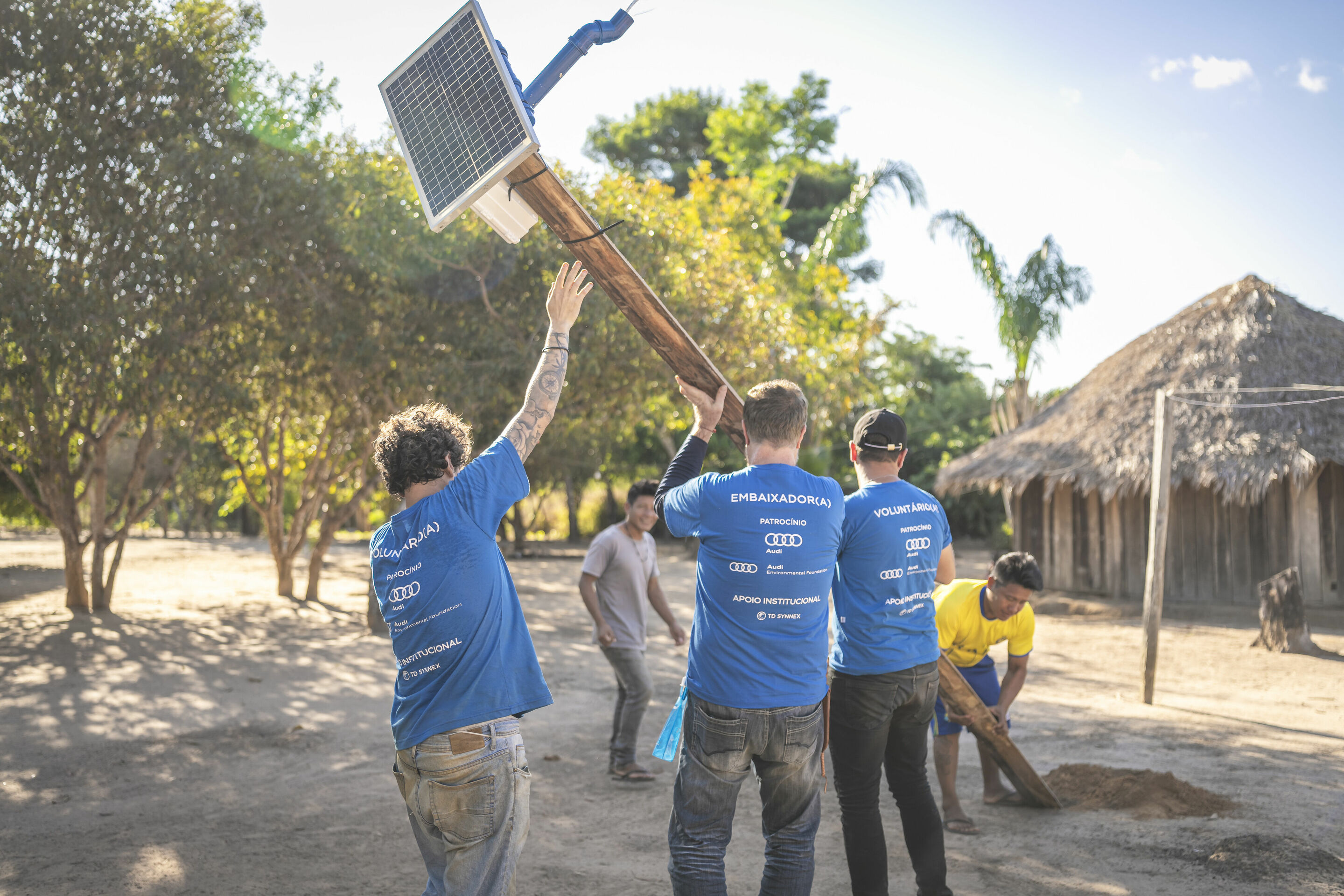 Audi and Litro de Luz - Litro de Luz and the Audi Environmental Foundation have provided a total of 20 indigenous communities in the Brazilian state of Mato Grosso with compact lighting and energy solutions.