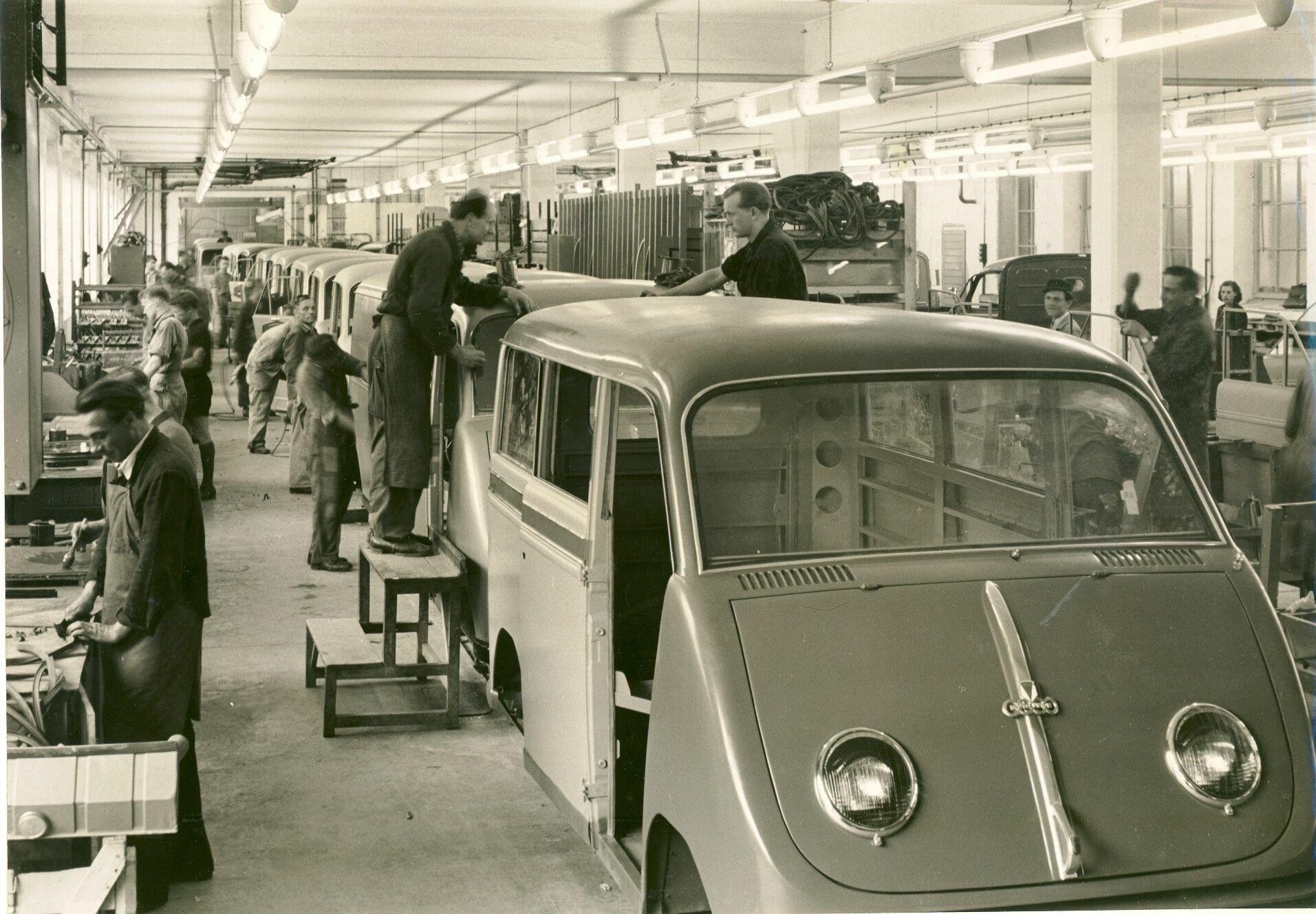 A new beginning 75 years ago - September 3, 1949, is an important date in Audi’s history. On this day, Auto Union GmbH was founded in Ingolstadt. Here is a glance at how the DKW Schnelllaster F89 L was built.
