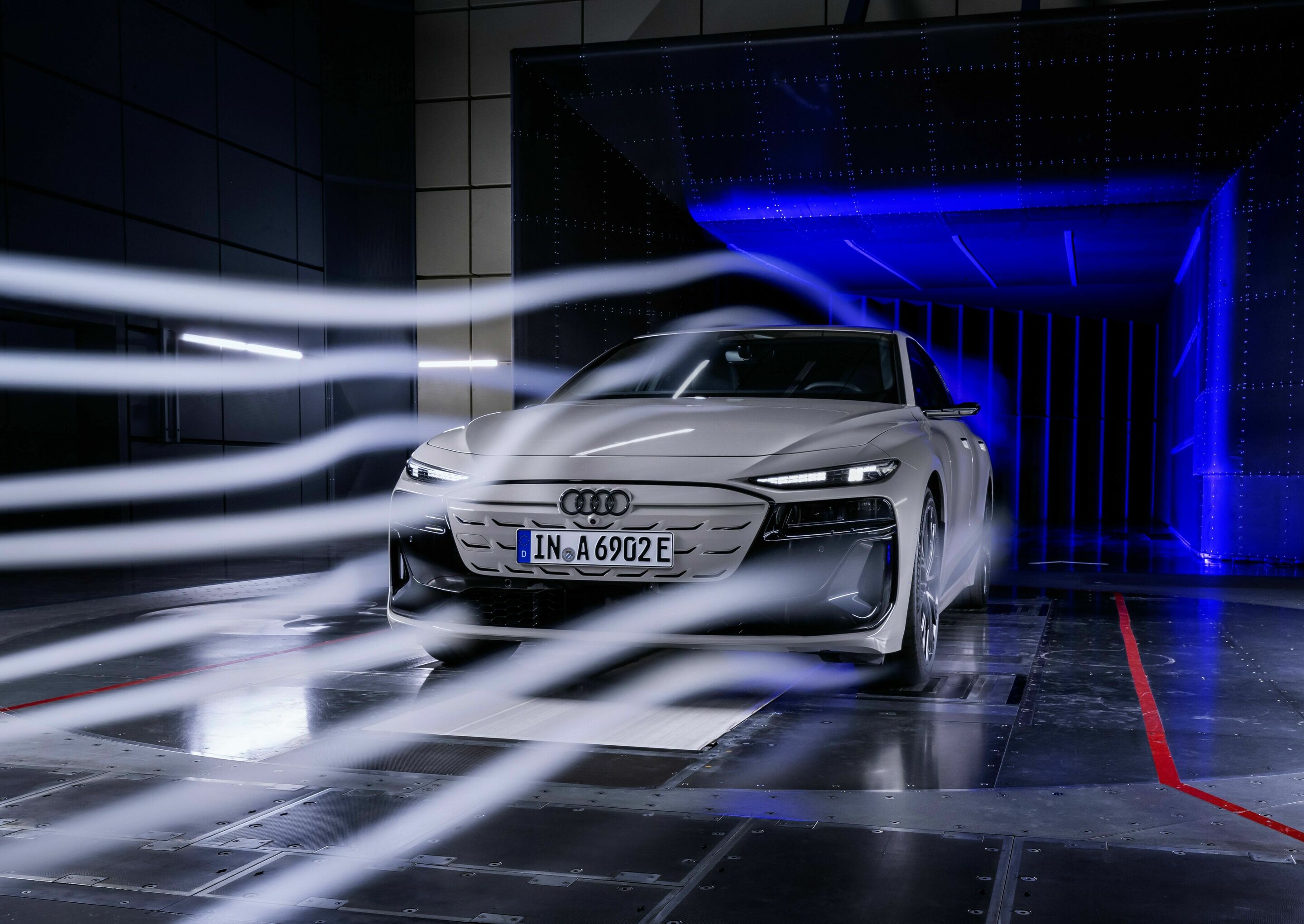 Mit einem cw-Wert von 0,21 schreibt der A6 Sportback e-tron Audi Geschichte - Mit einem cw-Wert von 0,21 schreibt der A6 Sportback e-tron Audi Geschichte. Im Bild: Veranschaulichung im Windkanal am Audi Standort Ingolstadt
