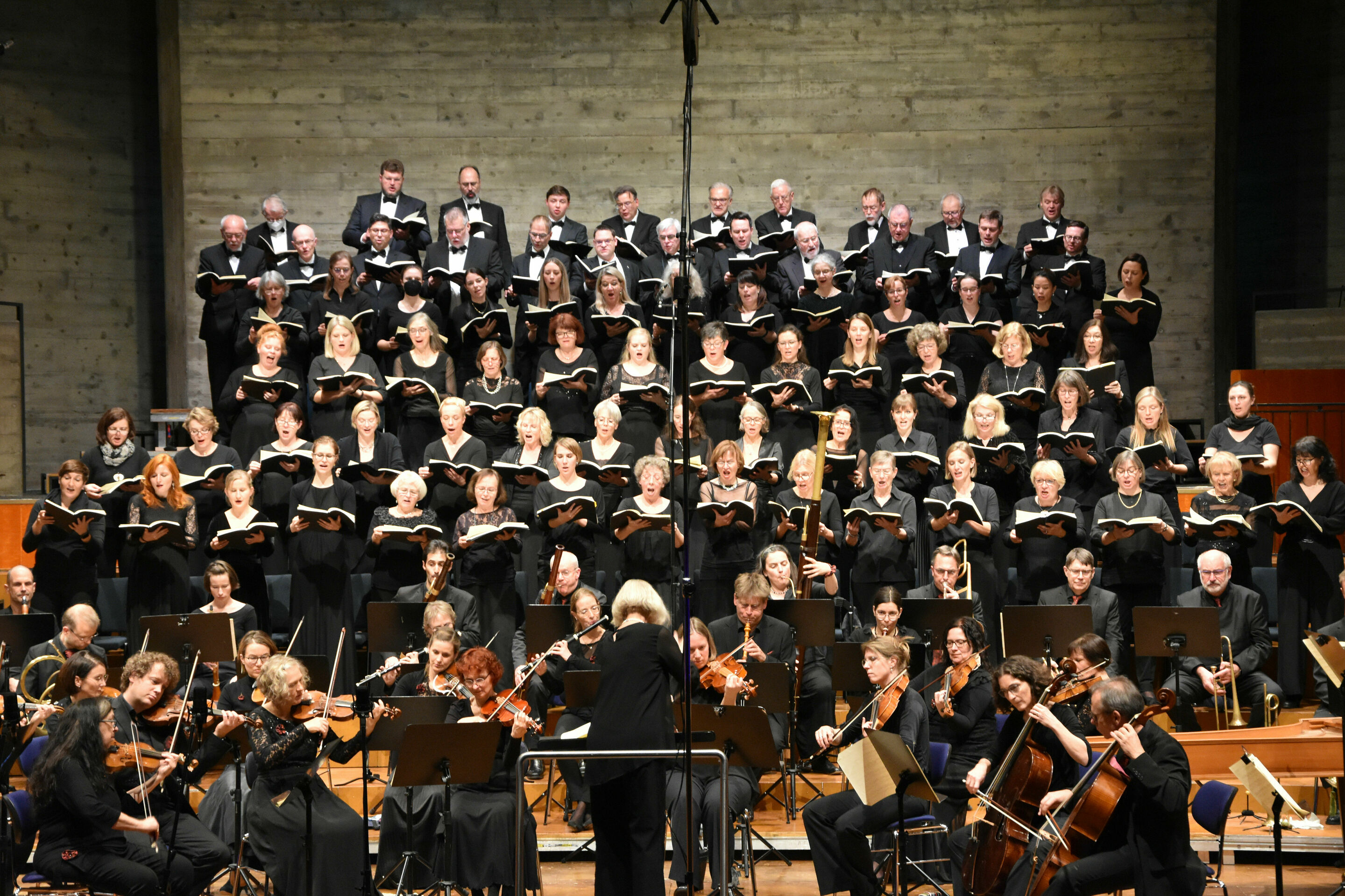 Benefizkonzert: Audi Bläserphilharmonie spielt „Carmina Burana“ - Der Ingolstädter Motettenchor wurde 1962 gegründet.
