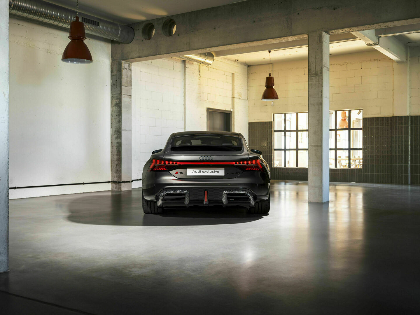 Audi RS e-tron GT performance, Static photo,
color: Arabica grey metallic, customized paint finish, Audi exclusive