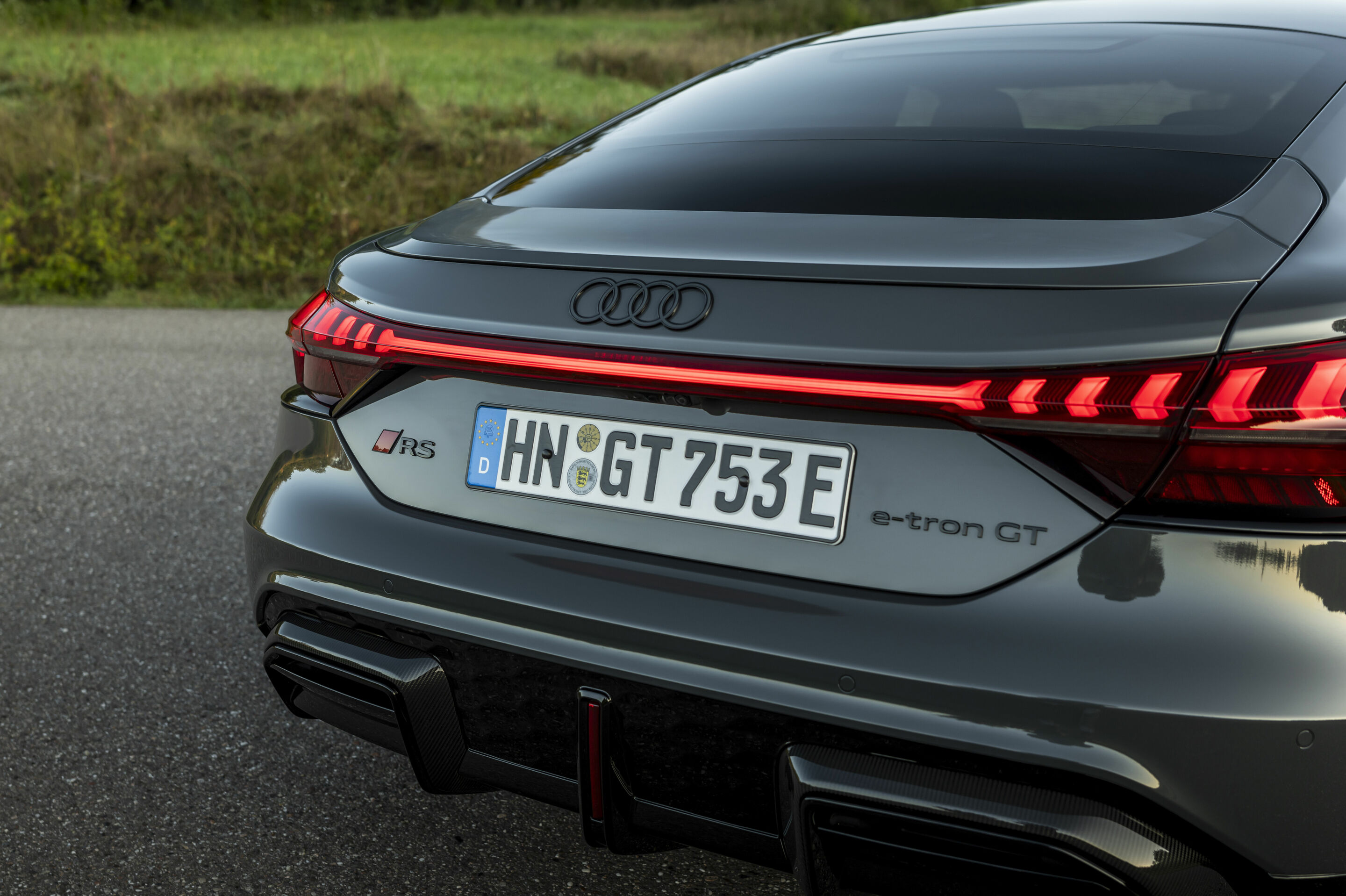 Audi RS e-tron GT - Detail,
Farbe: Nimbusgrau Perleffekt