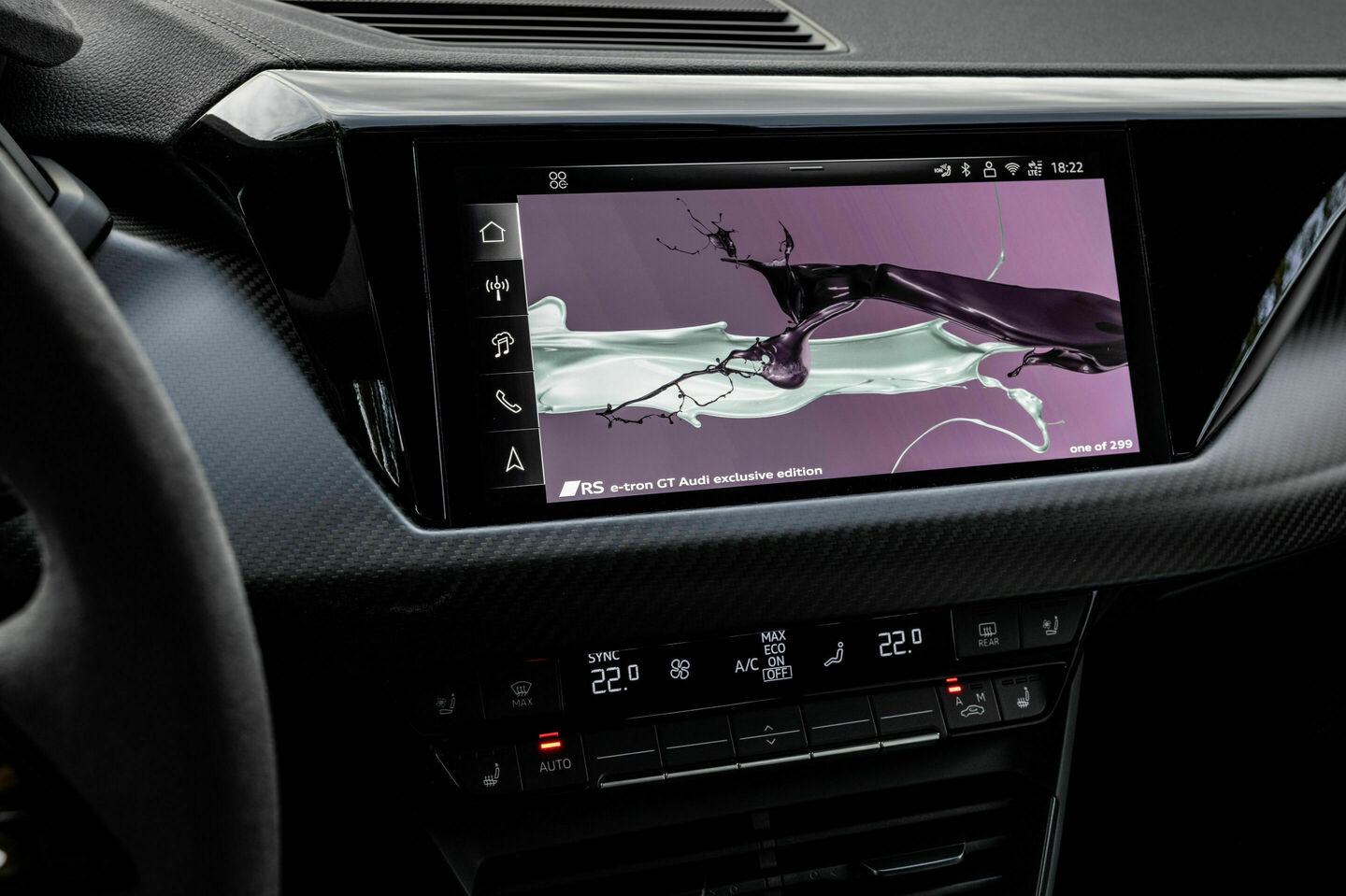 Audi RS e-tron GT performance, Edition-specific MMI wallpaper - Edition-specific MMI wallpaper with color-coordinated ambient lighting completes the digital experience.