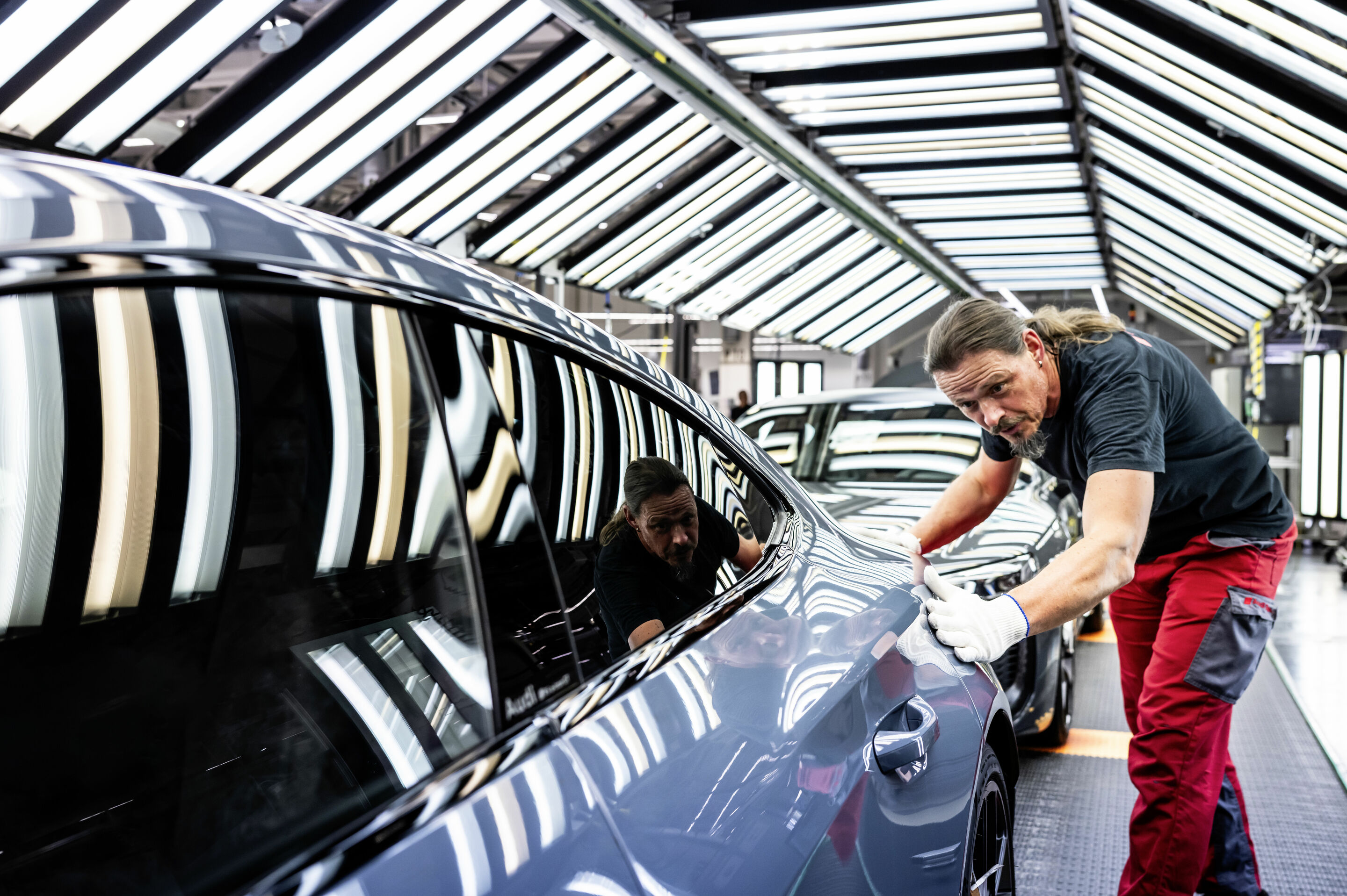 Audi e-tron GT - The Audi e-tron GT is finished at Böllinger Höfe.