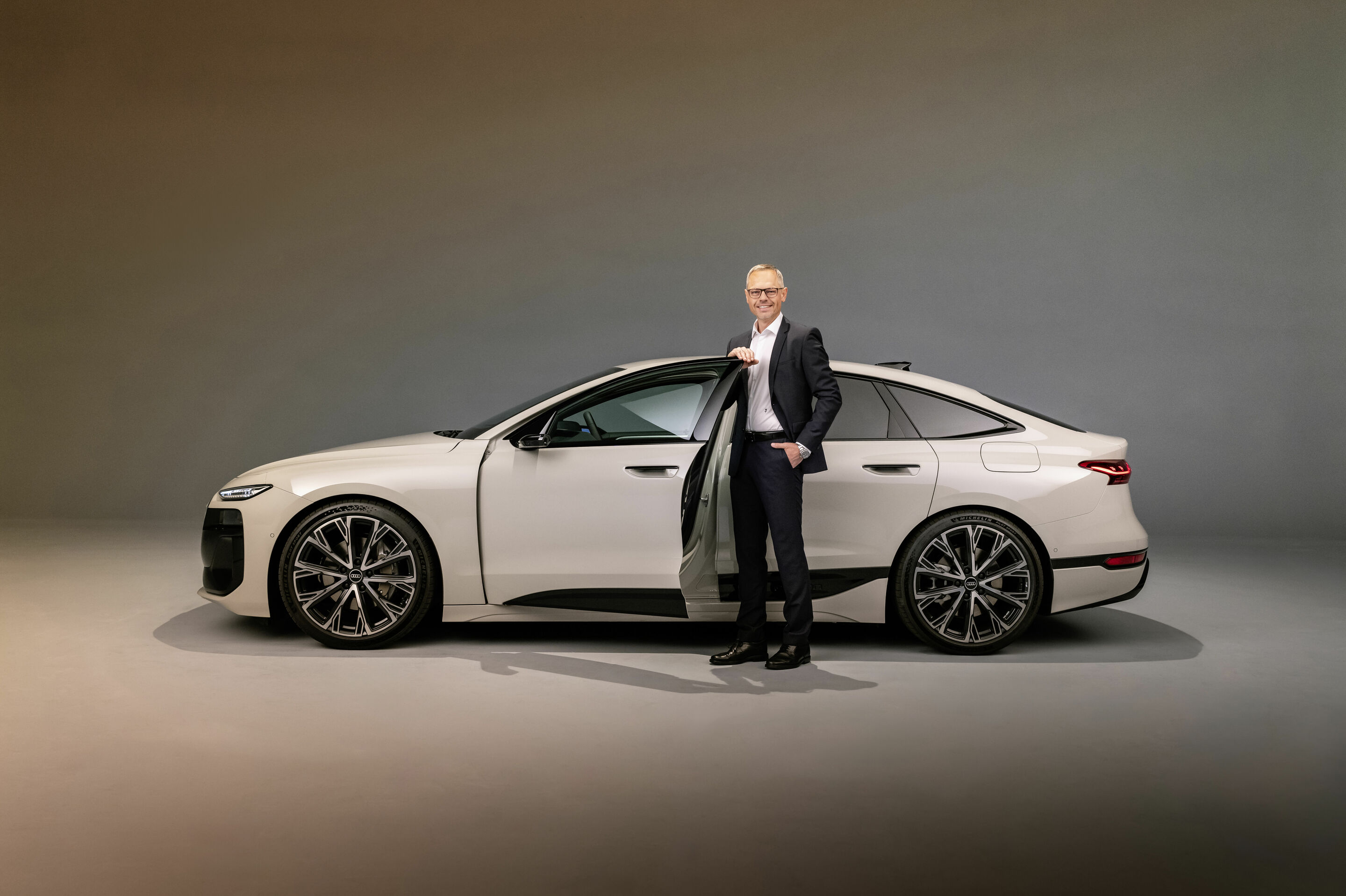 Siegfried Schmidtner - Plant Manager at the Ingolstadt site,
Audi A6 Sportback e-tron performance
