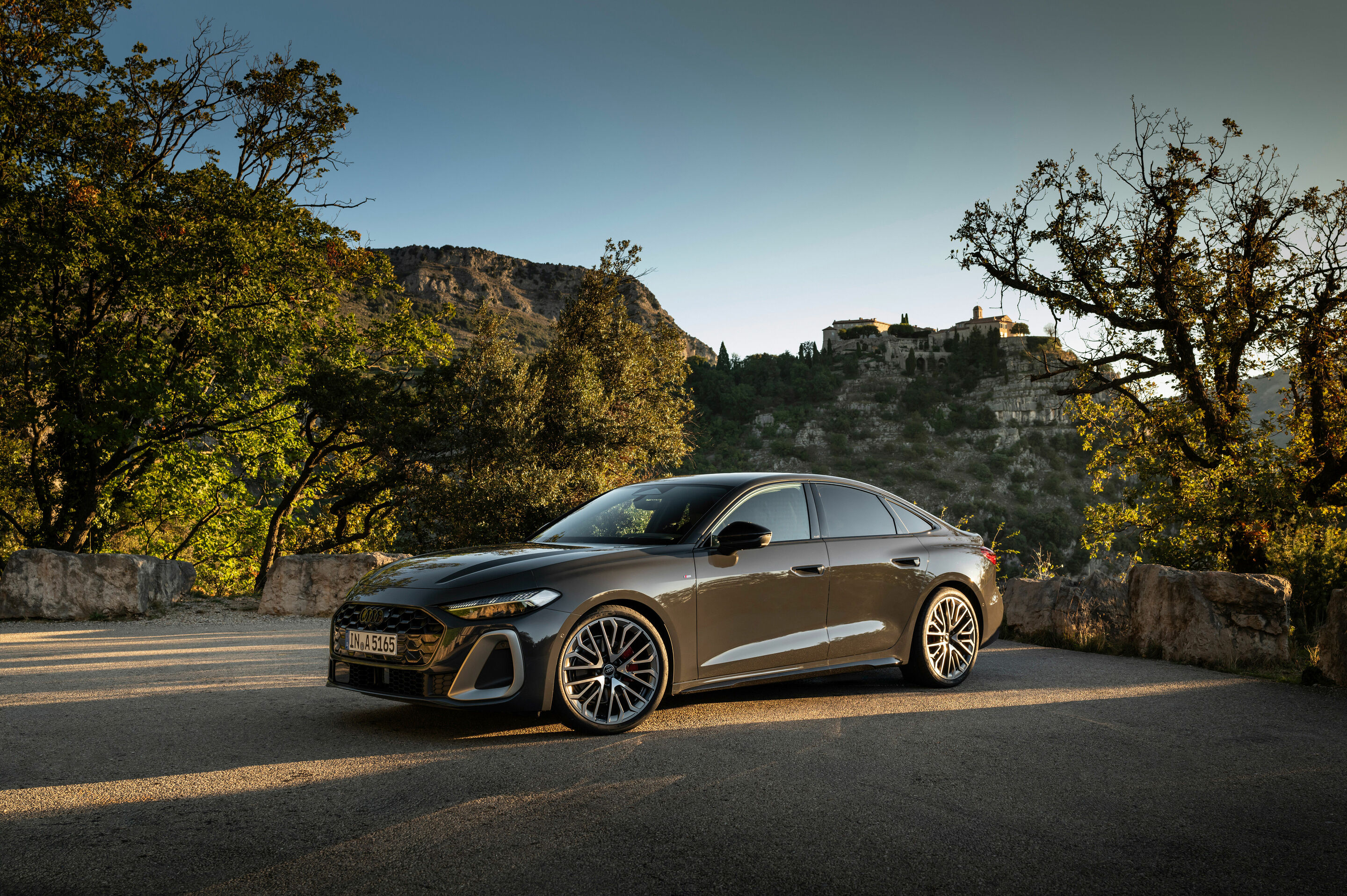 Audi A5 Limousine - Standaufnahme,
Farbe: Magnetgrau