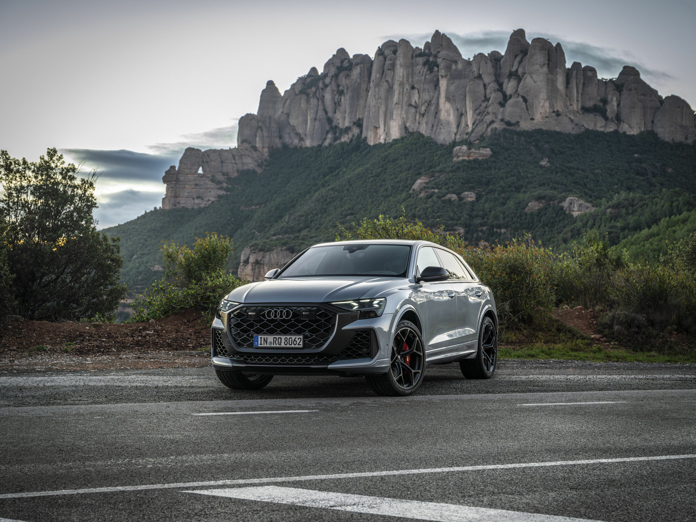 Audi RS Q8 performance - Standaufnahme,
Farbe: Satellitsilber Metallic