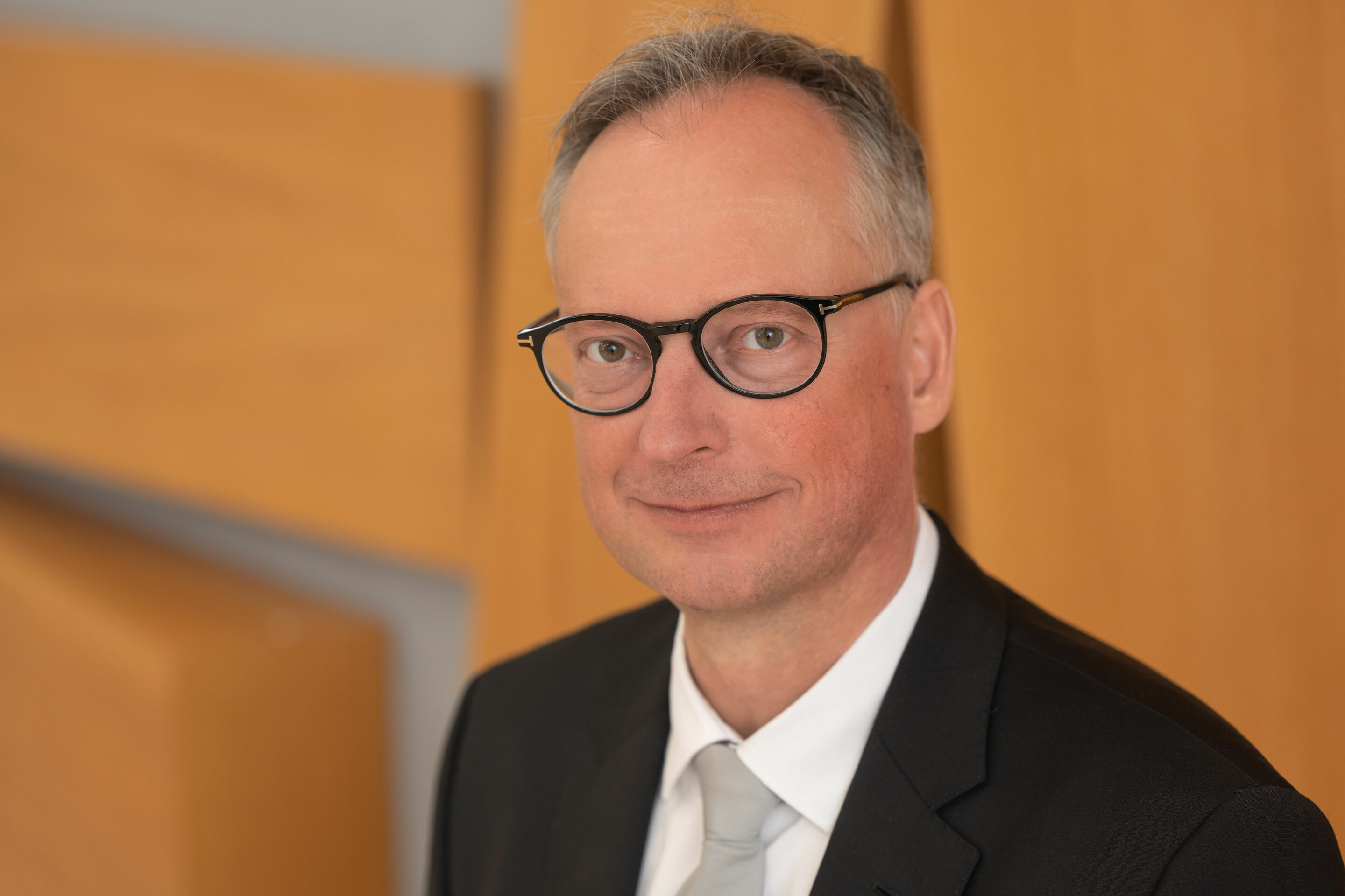 Audi Weihnachtskonzert 2024 - Martin Steidler, Leiter des Vokalensemble LauschWerk und der Audi Jugendchorakademie