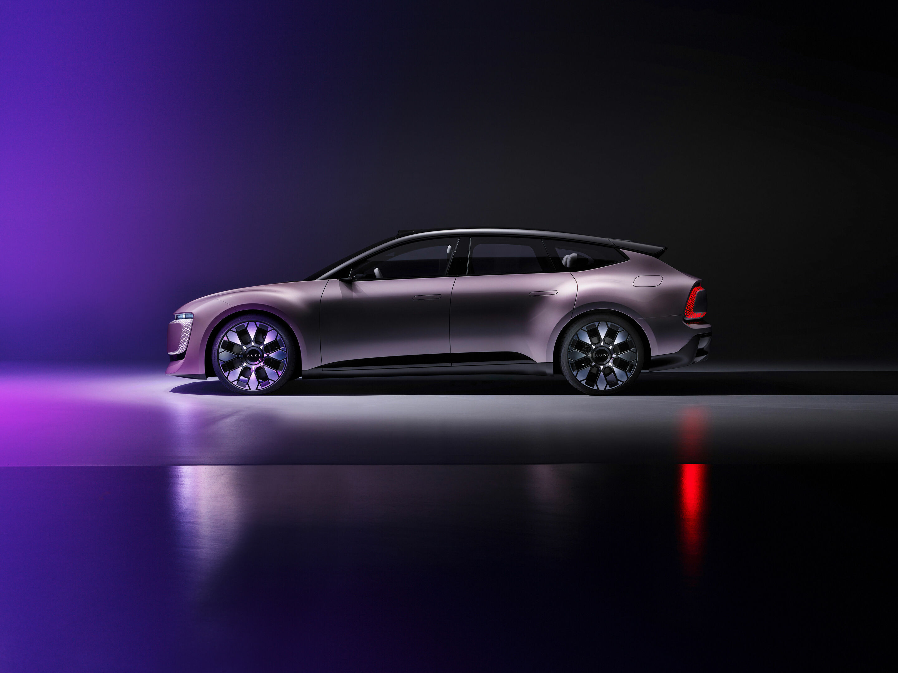 AUDI E concept - Standaufnahme, 
Farbe: Morning Haze