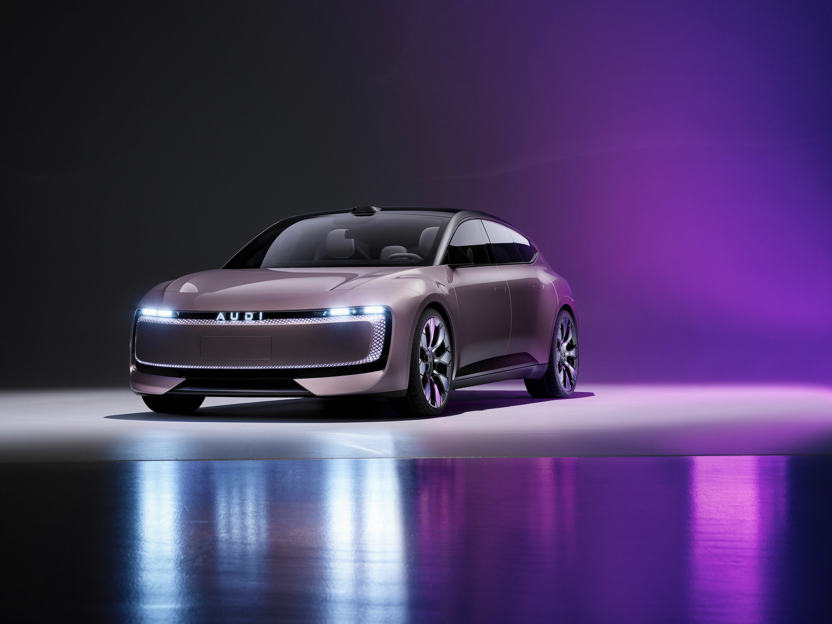 AUDI E concept - Standaufnahme, 
Farbe: Morning Haze