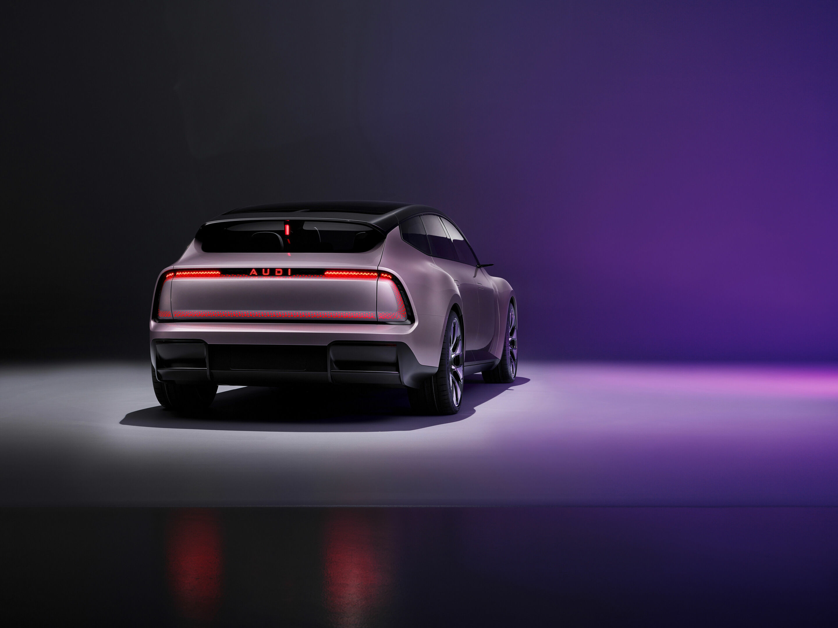 AUDI E concept - Standaufnahme, 
Farbe: Morning Haze