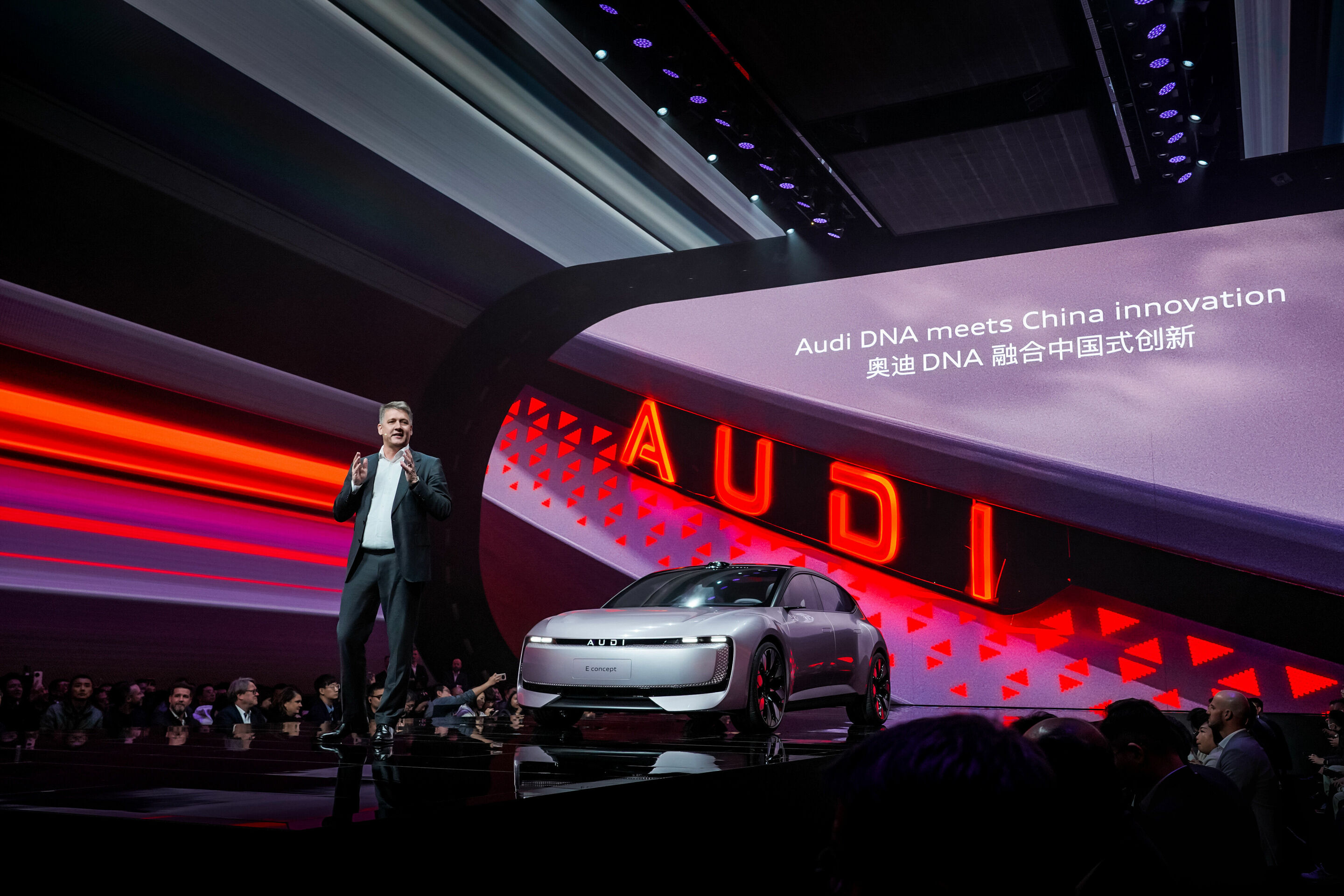 Doppel-Debüt in Shanghai – AUDI und der AUDI E concept - Impressionen von der Weltpremiere am 7. November 2024