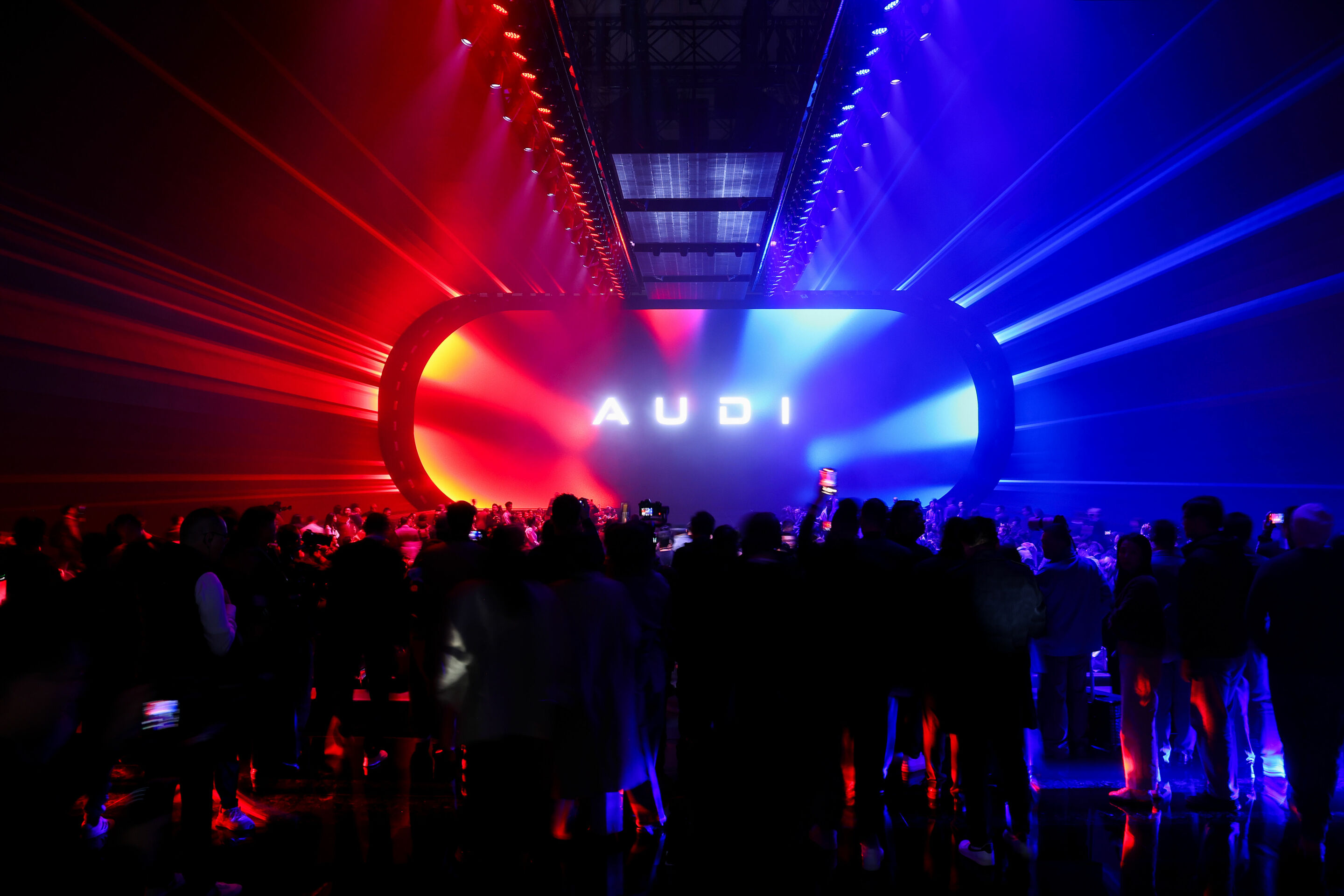 Doppel-Debüt in Shanghai - AUDI und der AUDI E concept - Impressionen von der Weltpremiere am 7. November 2024