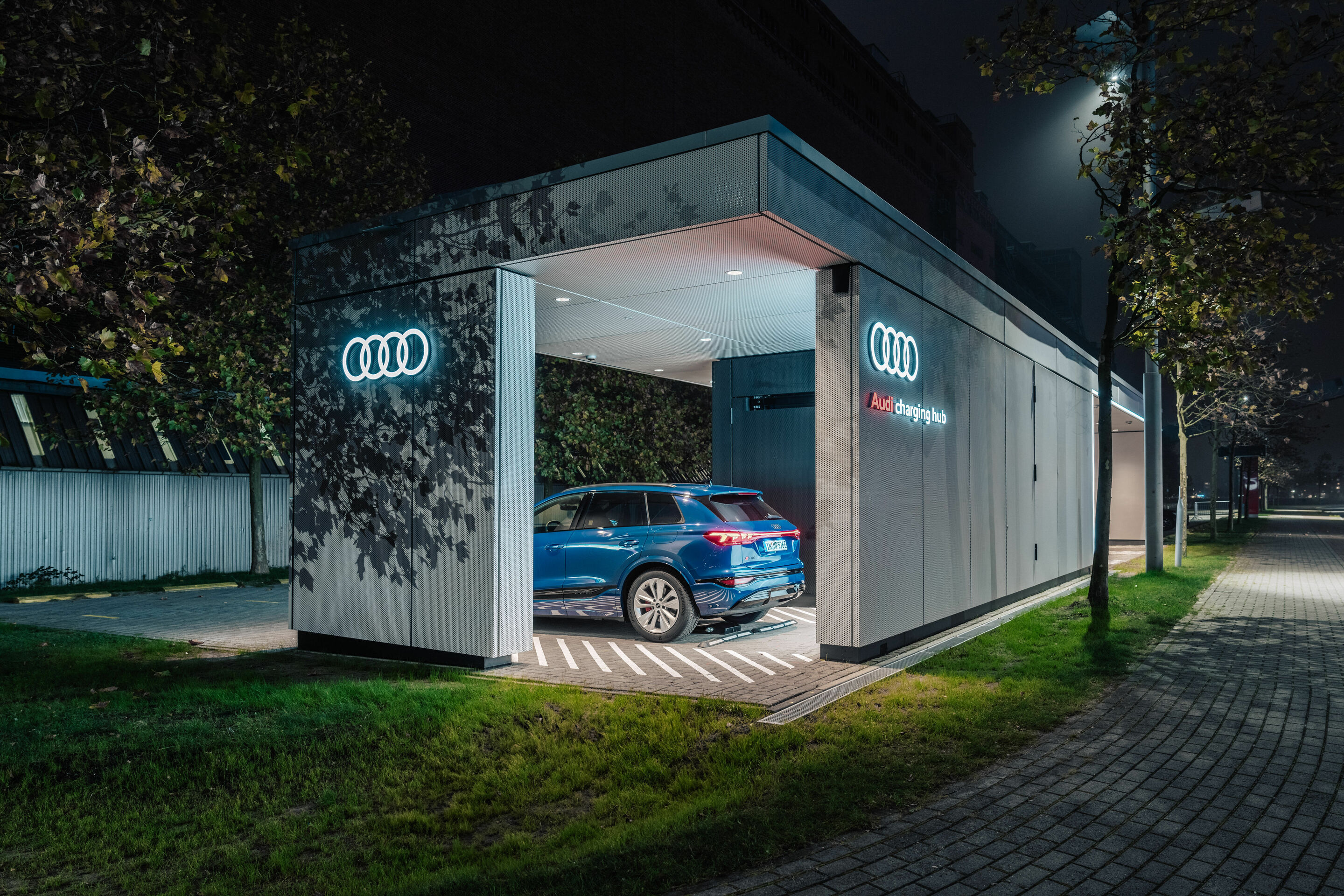 Opening of the Audi charging hub in Bremen - Audi is setting another milestone in the expansion of its urban charging infrastructure.