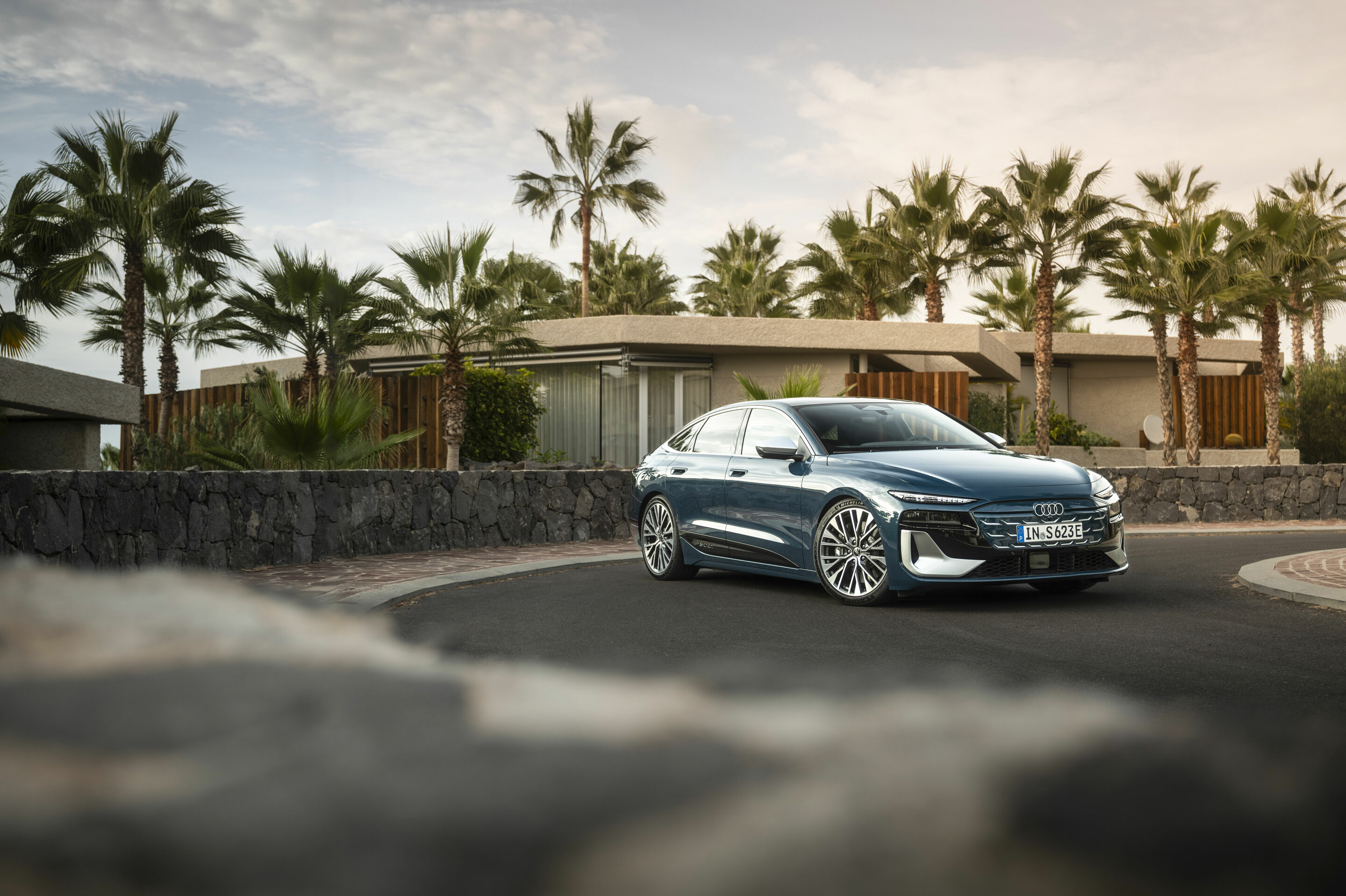 Audi S6 Sportback e-tron - Standaufnahme,
Farbe: Malpeloblau Metallic