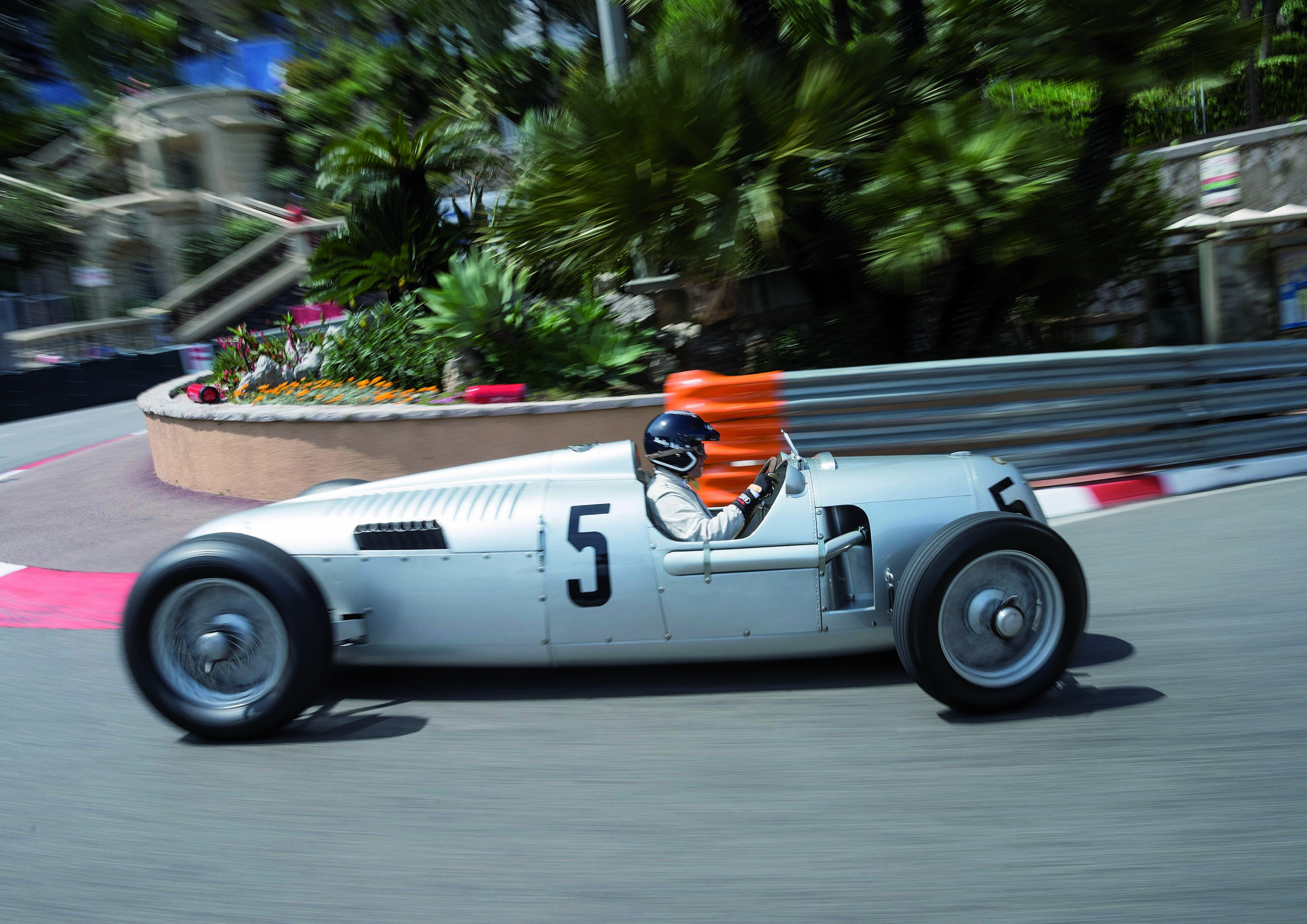 Audi Tradition mit Jacky Ickx in Monte Carlo - Kurve zum Casino.