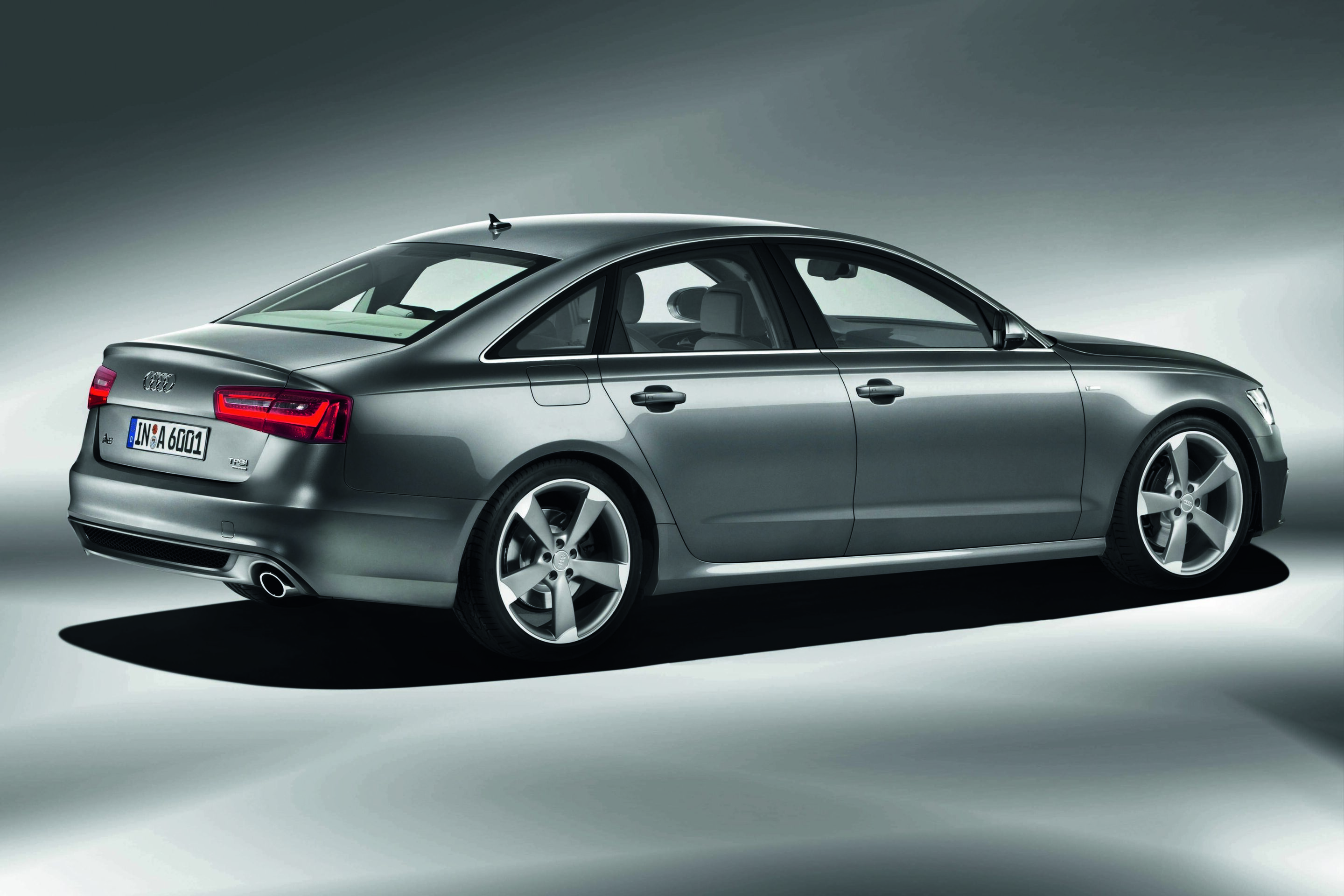 Audi A6 S line 3.0 TFSI quattro - Farbe: Quarzgrau