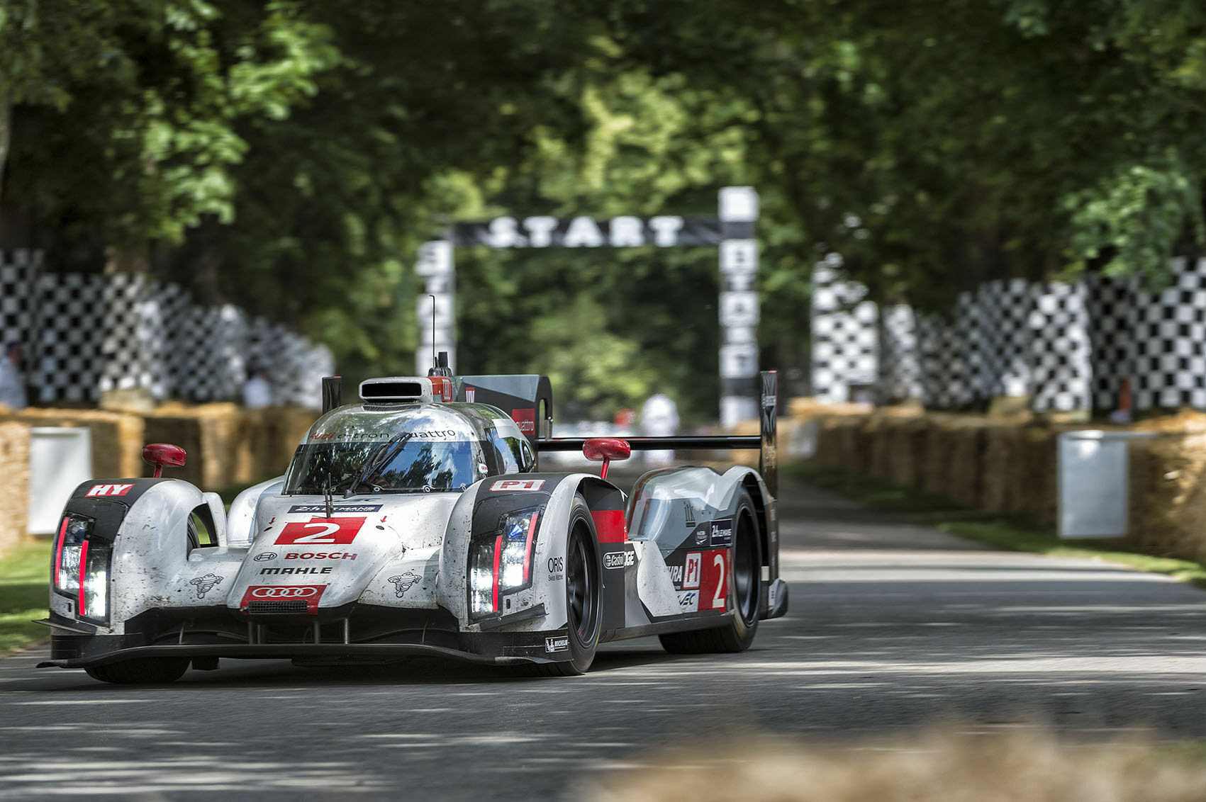 Audi Tradition startet in die Saison 2025 - Ein Besuchermagnet für Motorsportfans aus aller Welt ist das Festival of Speed in Goodwood (10. bis 13. Juli 2025): Audi Tradition feiert dort den ersten Audi-Sieg in Le Mans vor 25 Jahren – gemeinsam mit den...