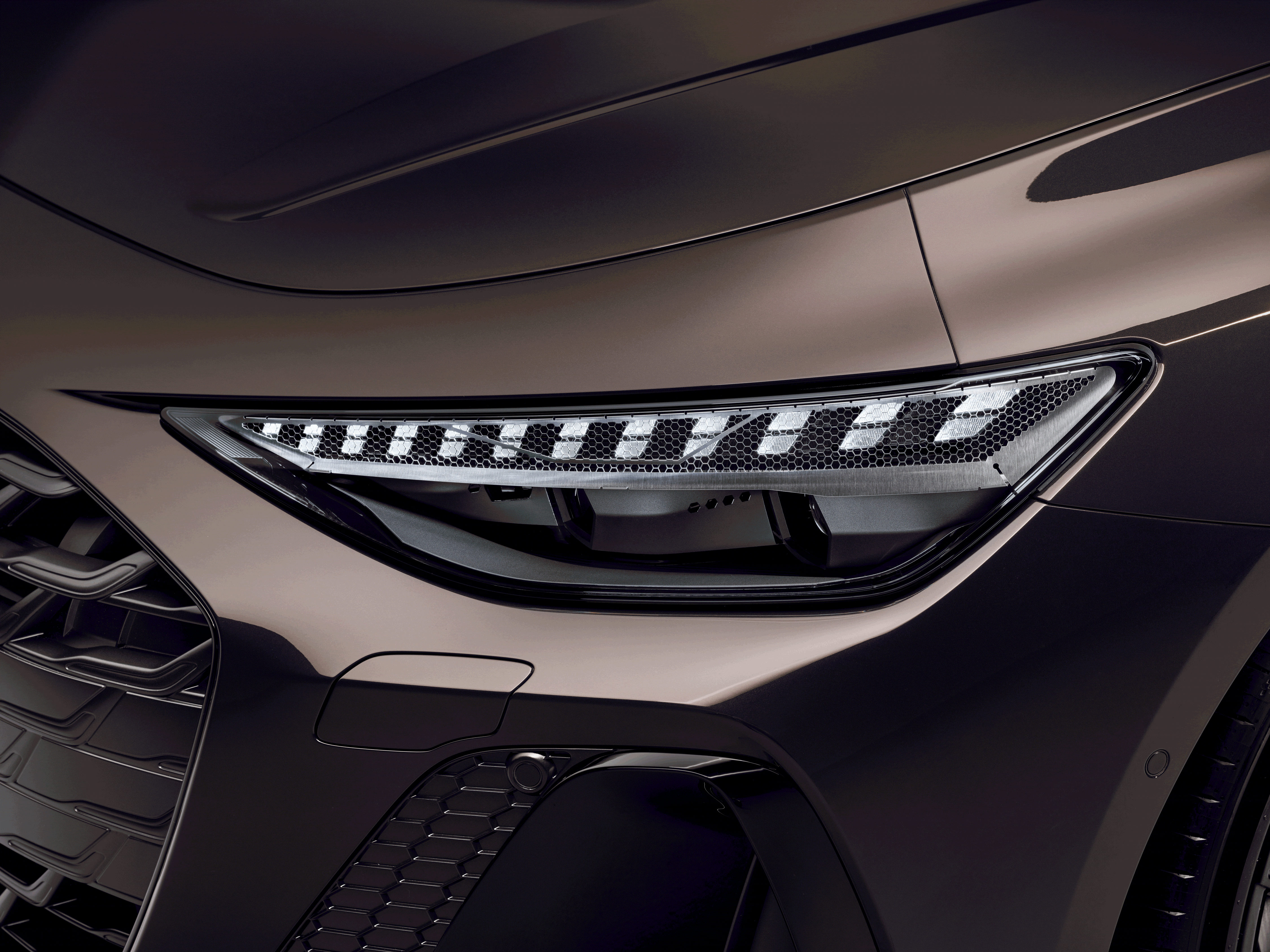 Audi A6 Avant - Detail, 
Colour: Madeira Brown metallic