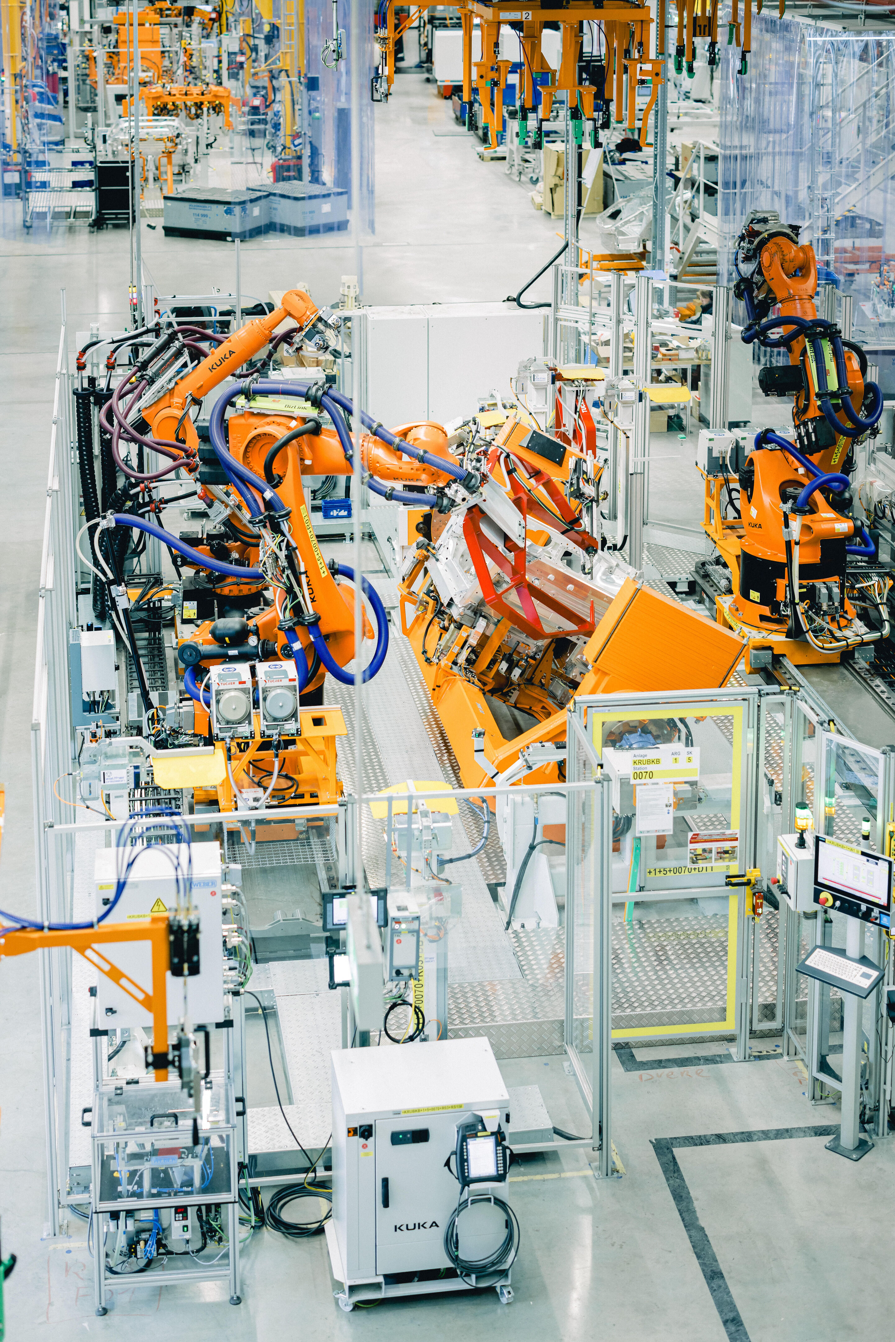 Virtually controlled production a first in Audi body shop - The new automation system enables flexible, data-driven production and will initially be used in the body shop at Böllinger Höfe.