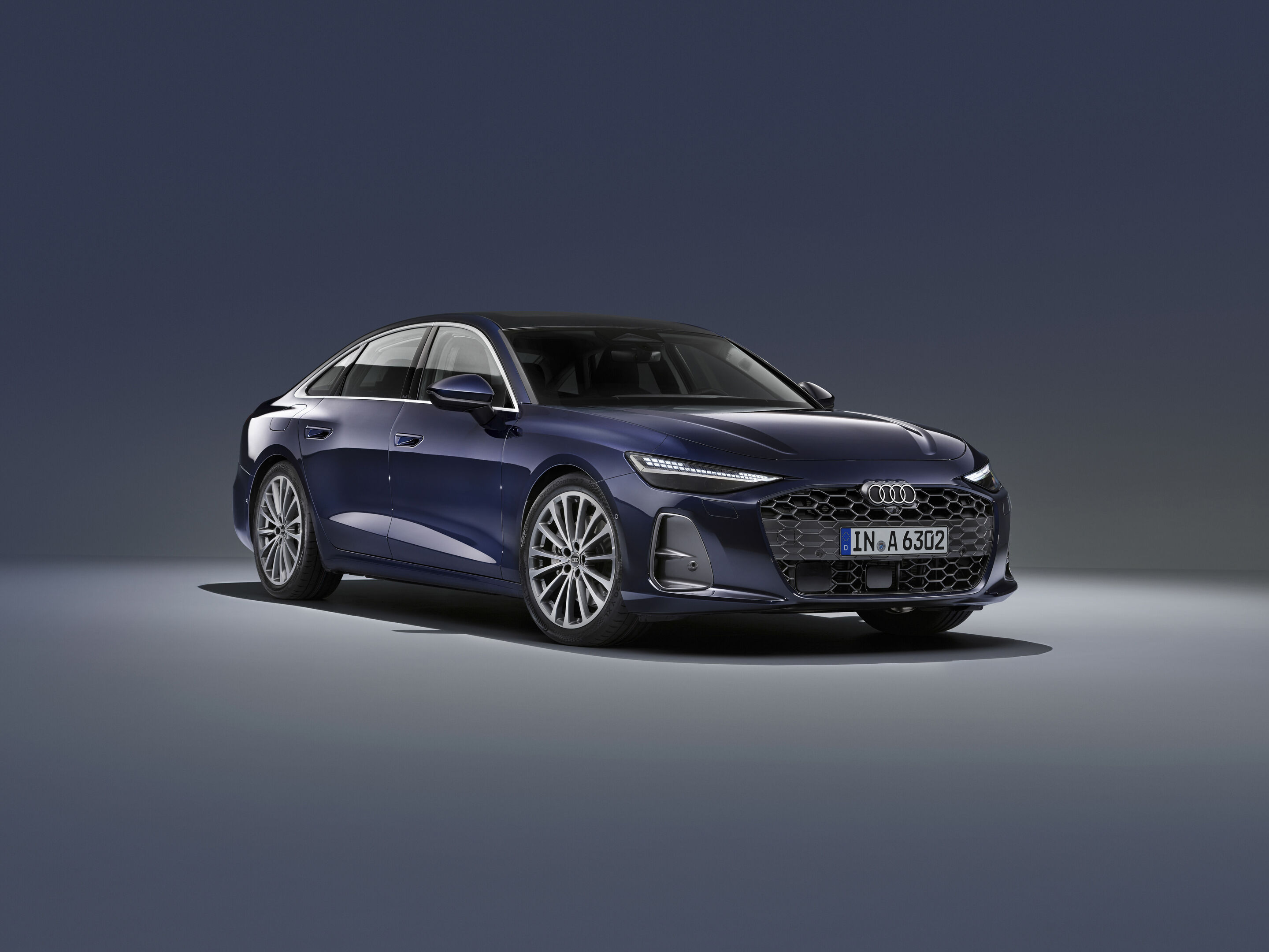 Audi A6 Limousine - Standaufnahme,
Farbe: Firmamentblau Metallic