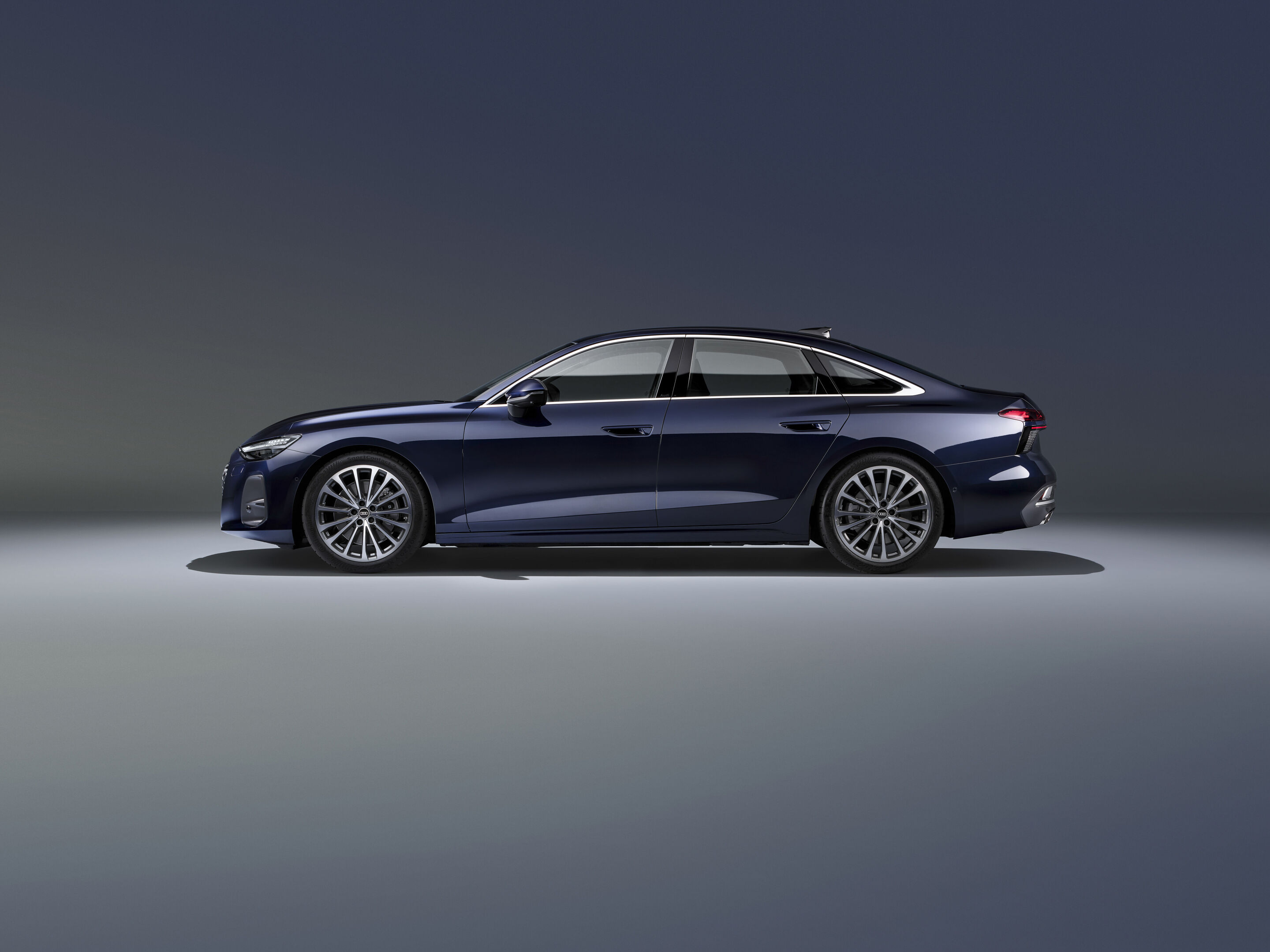 Audi A6 Limousine - Standaufnahme,
Farbe: Firmamentblau Metallic
