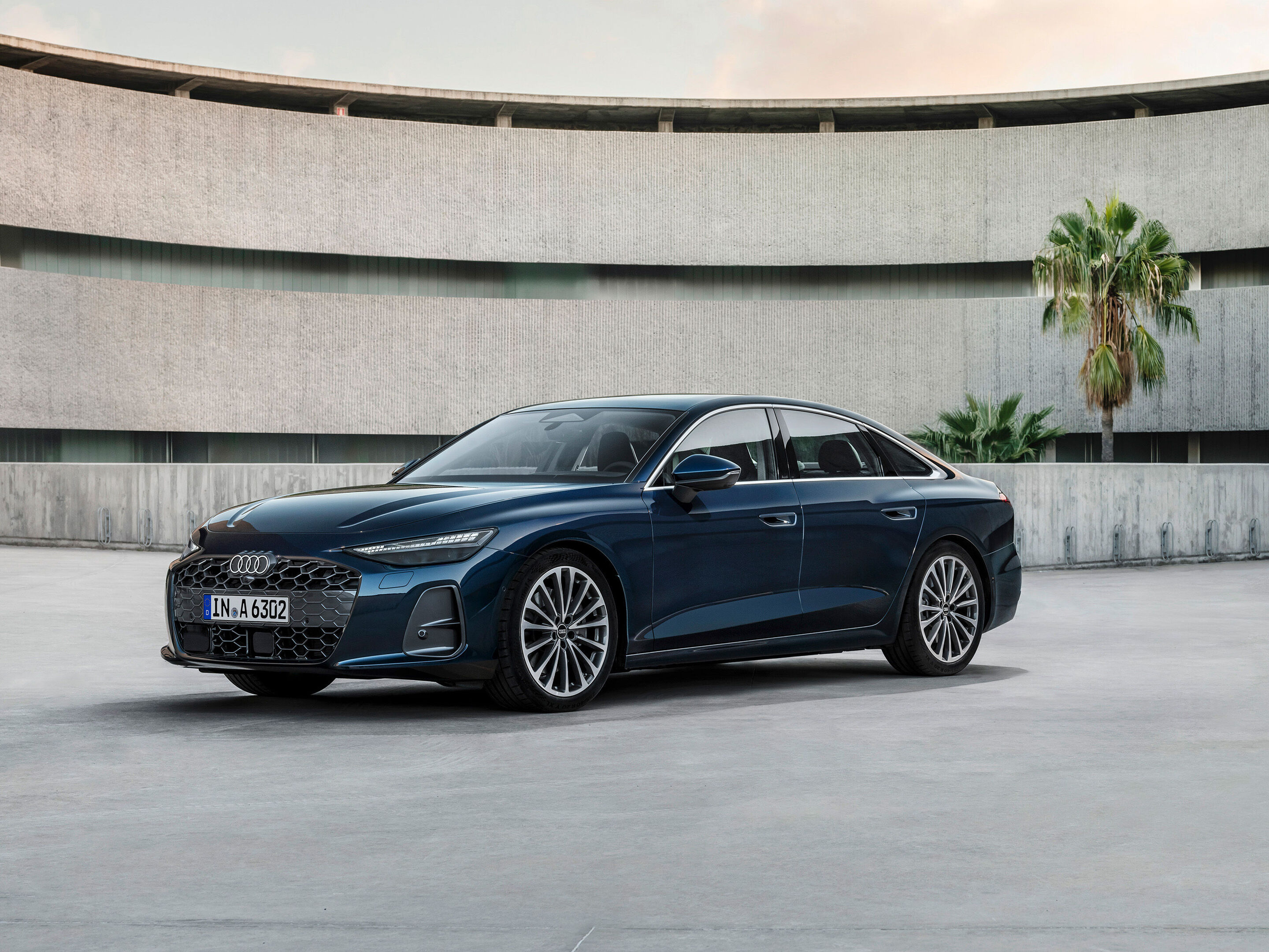 Audi A6 Limousine - Audi erweitert die A6-Modellreihe um eine Business-Limousine. Sie setzt Maßstäbe in Design und Aerodynamik.
Standaufnahme,
Farbe: Firmamentblau Metallic