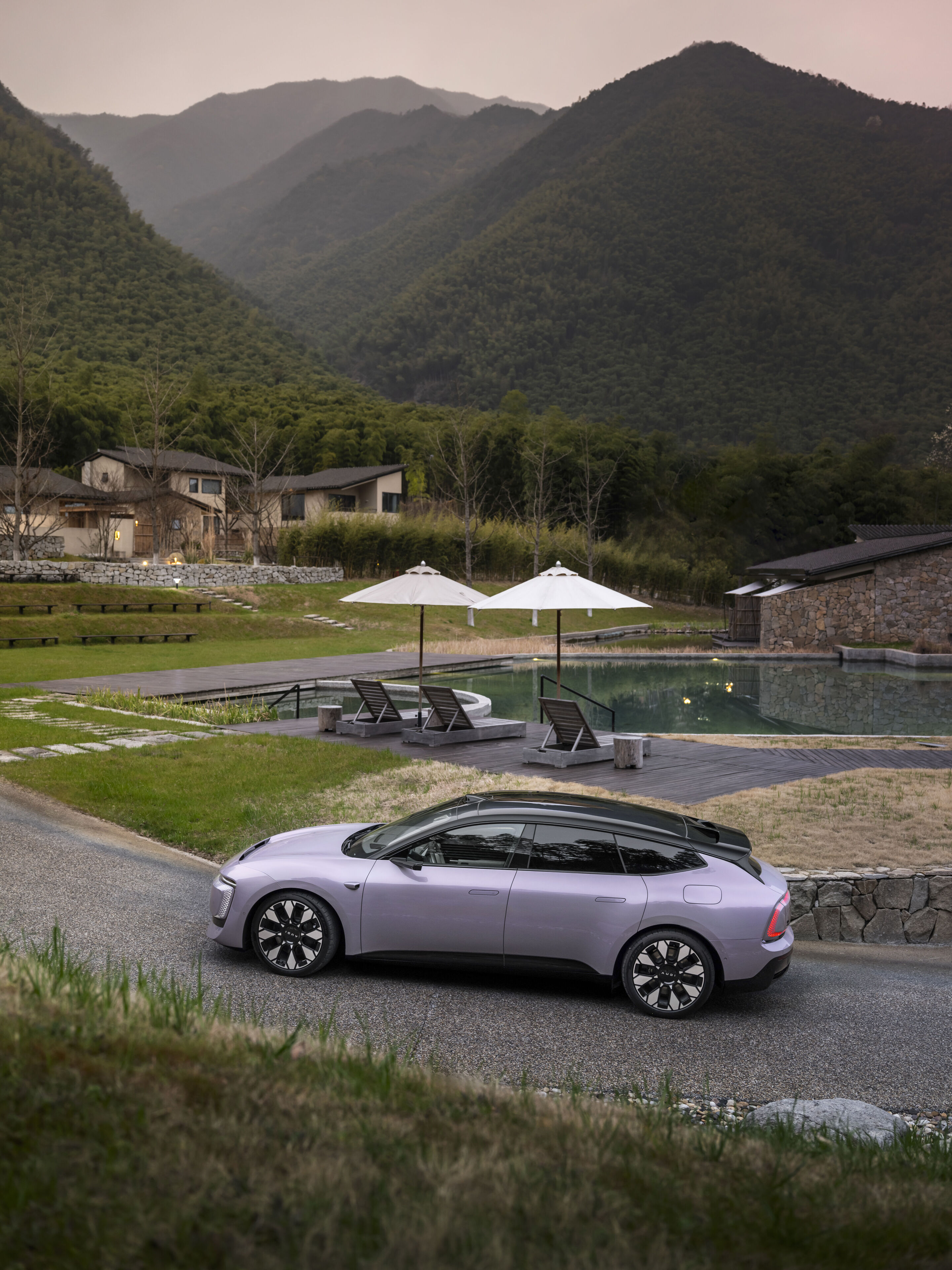 AUDI E5 Sportback - Static photo
Colour: Morning Haze
