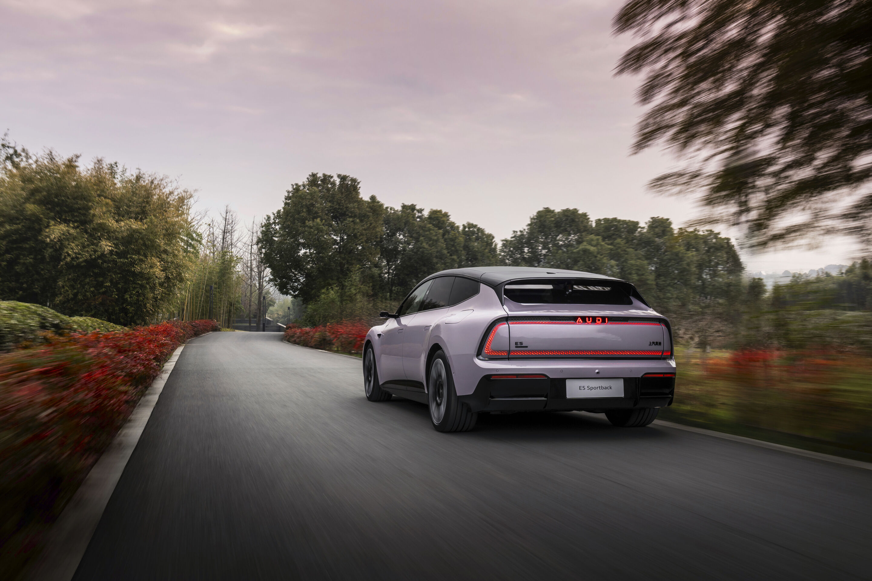 AUDI E5 Sportback - Dynamic photo
Colour: Morning Haze