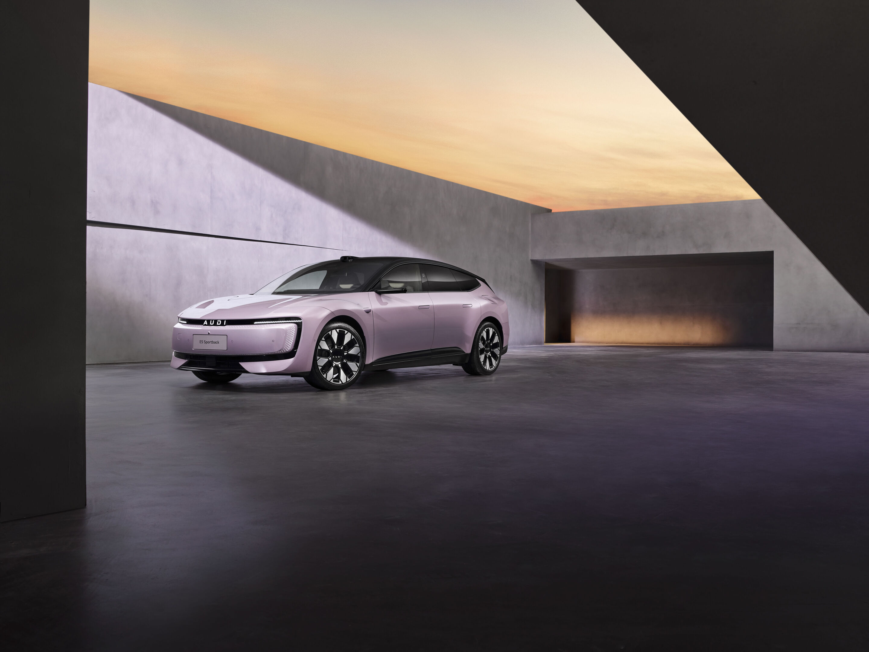 AUDI E5 Sportback - Standaufnahme
Farbe: Morning Haze